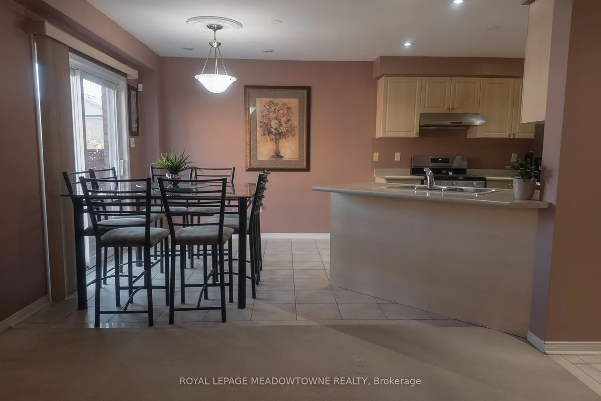 47 Earl Grey Crescent, ON L7A 2L2