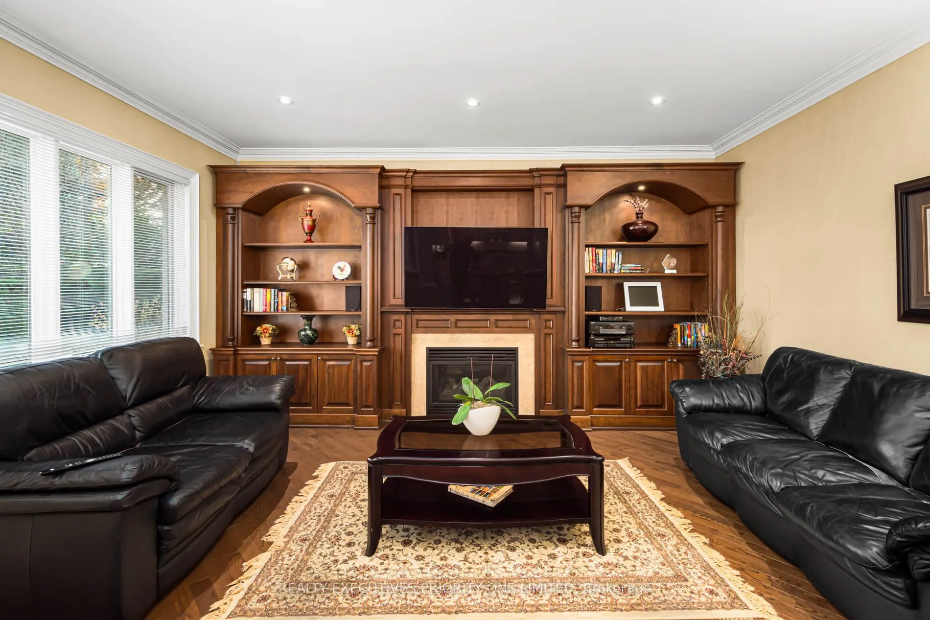 Detached living room at 7 Finchley Road Toronto