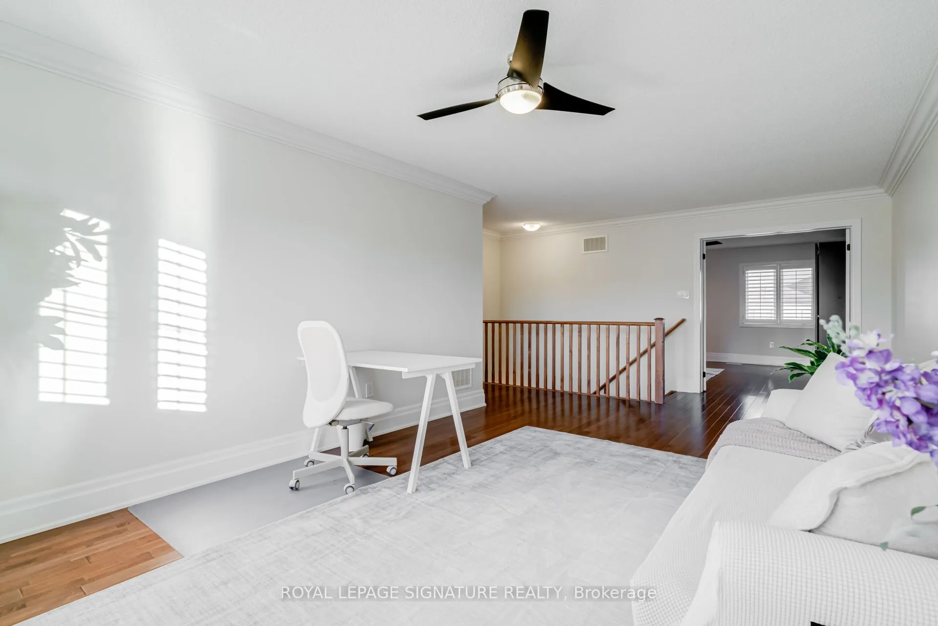 Detached living room at 366 Cochrane Terrace Milton