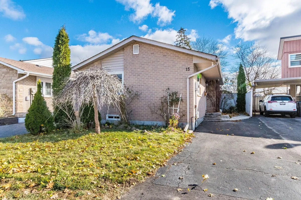 15 Huronia Court, ON L6S 2C7