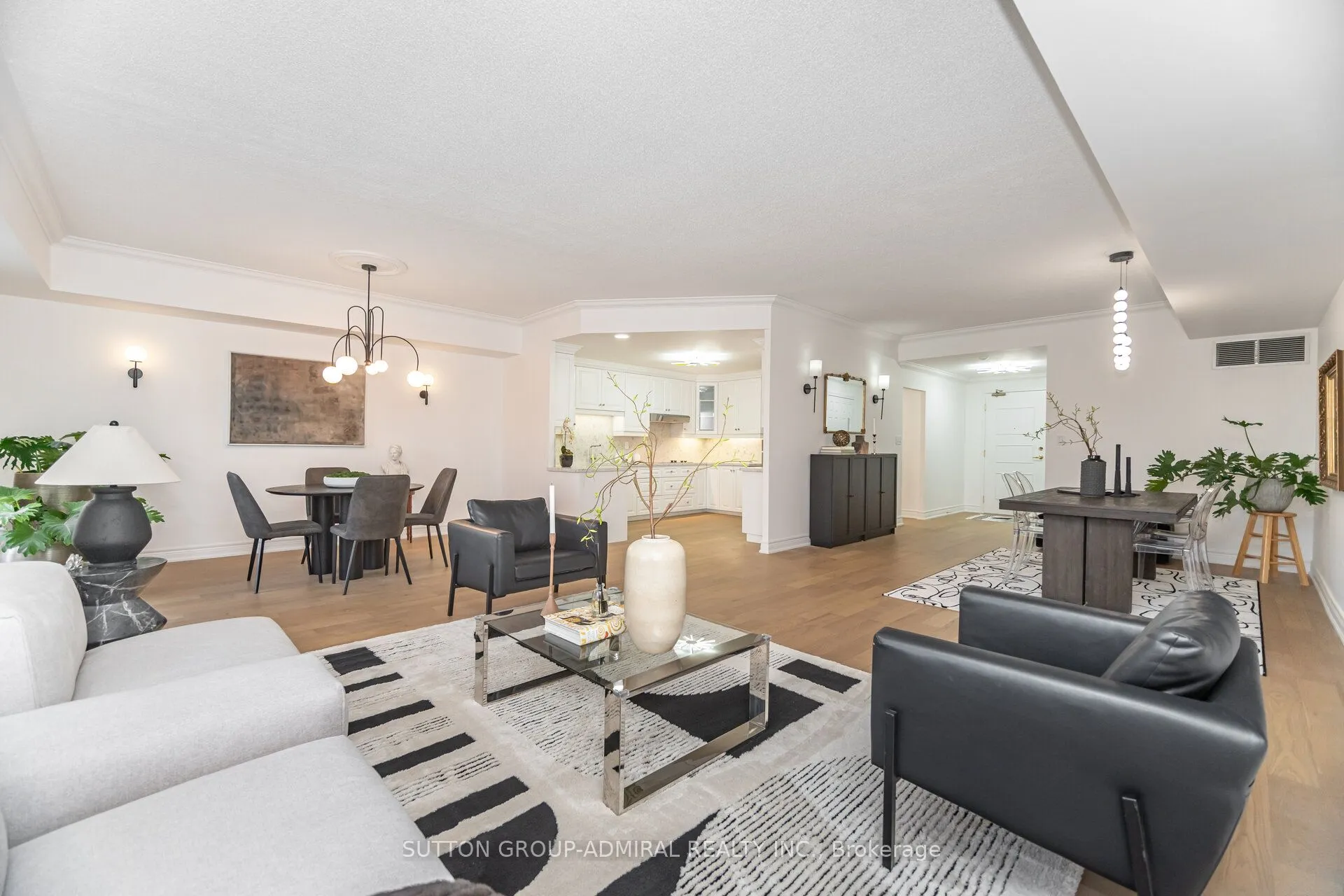 Condo Apartment 2 bedroom 2 bathroom at 30 Anglesey Boulevard in Toronto - MLS# W12571742