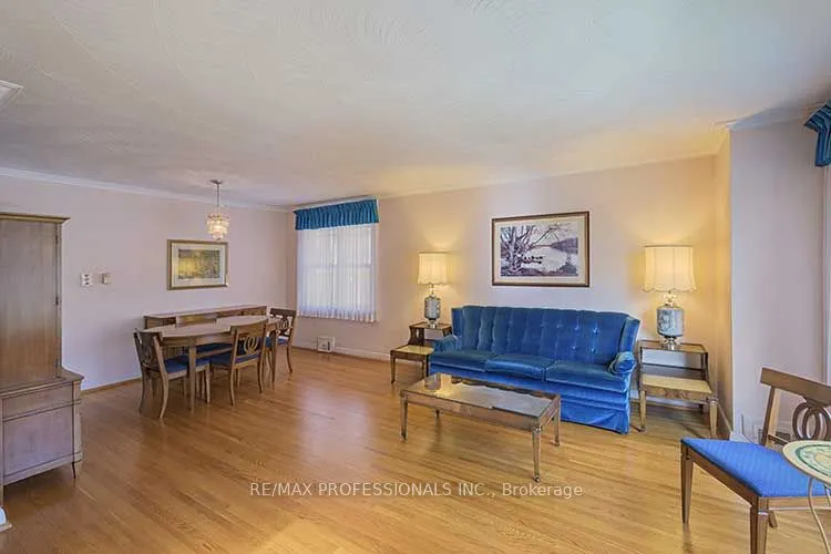 Detached interior view at 32 Northampton Drive Toronto