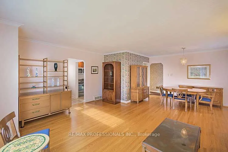 Detached living room at 32 Northampton Drive Toronto