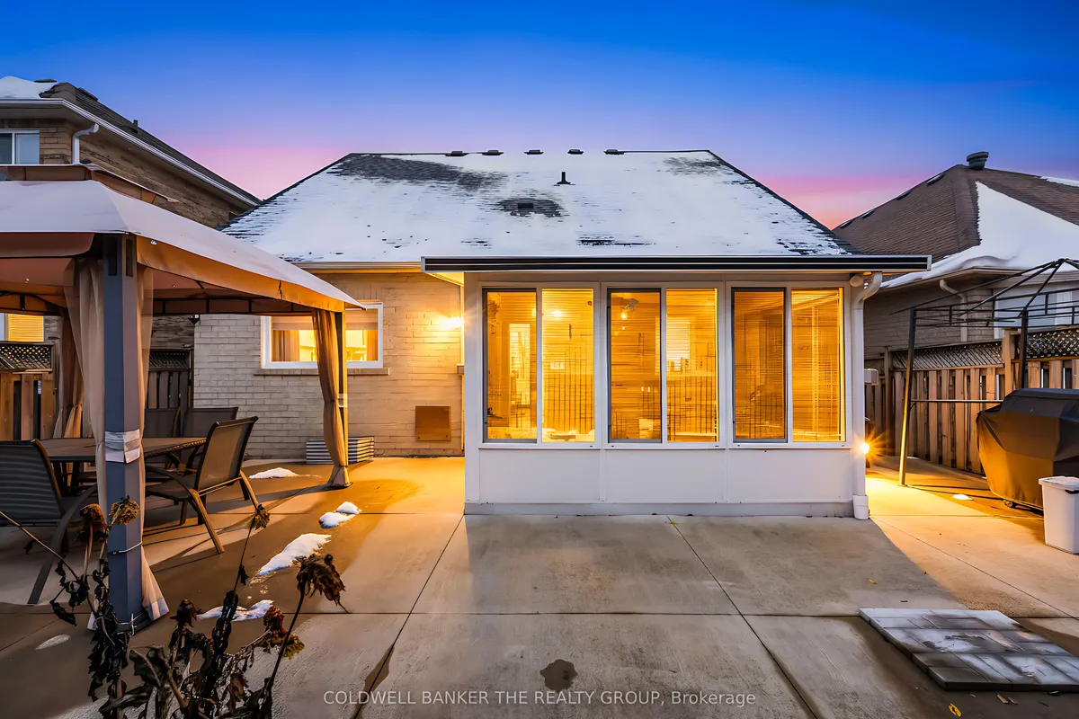 32 Robertson Davies Drive, ON L7A 1K3