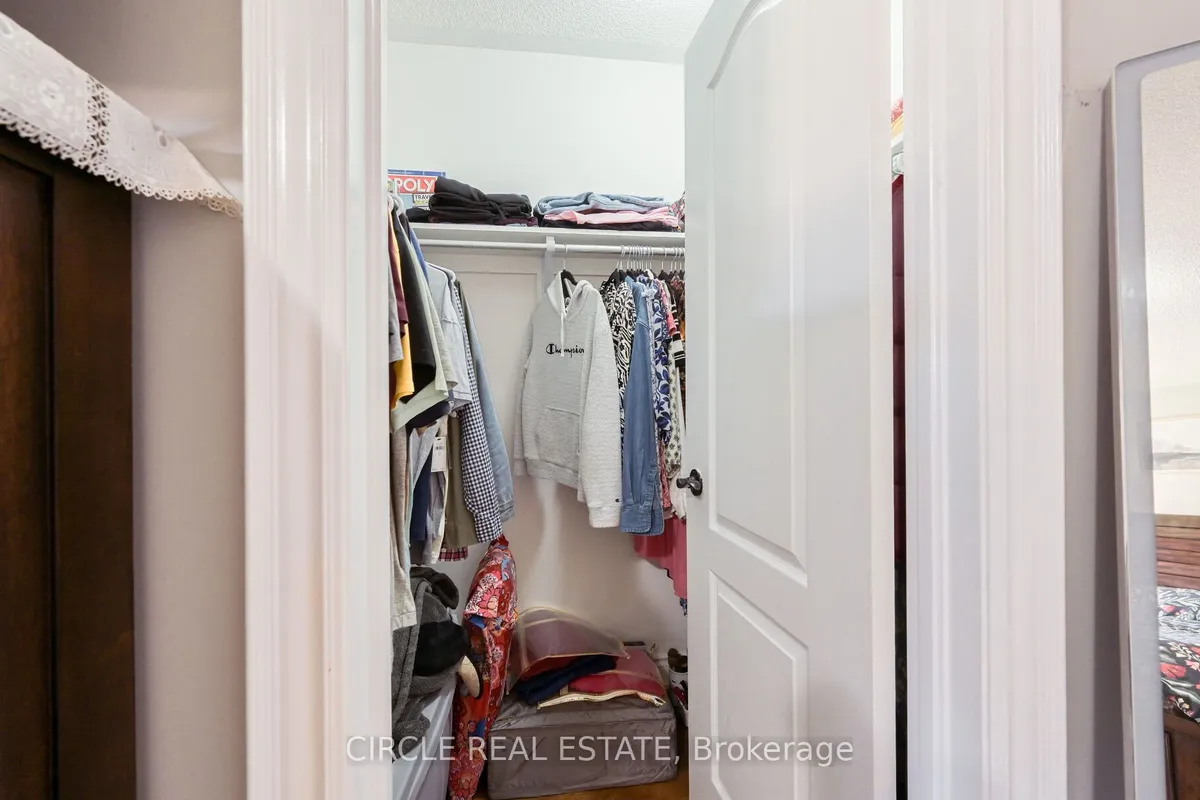 22 Brussels Avenue, ON L6Z 0A5