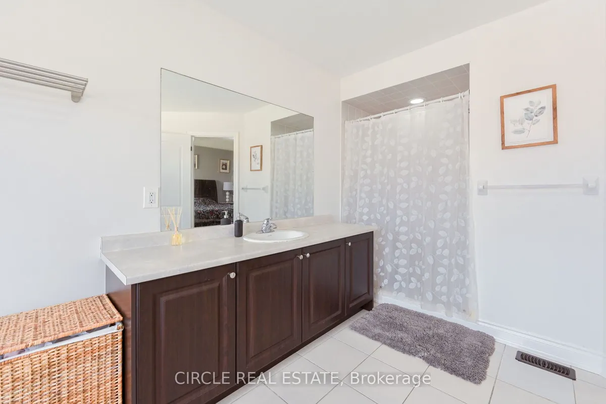 22 Brussels Avenue, ON L6Z 0A5