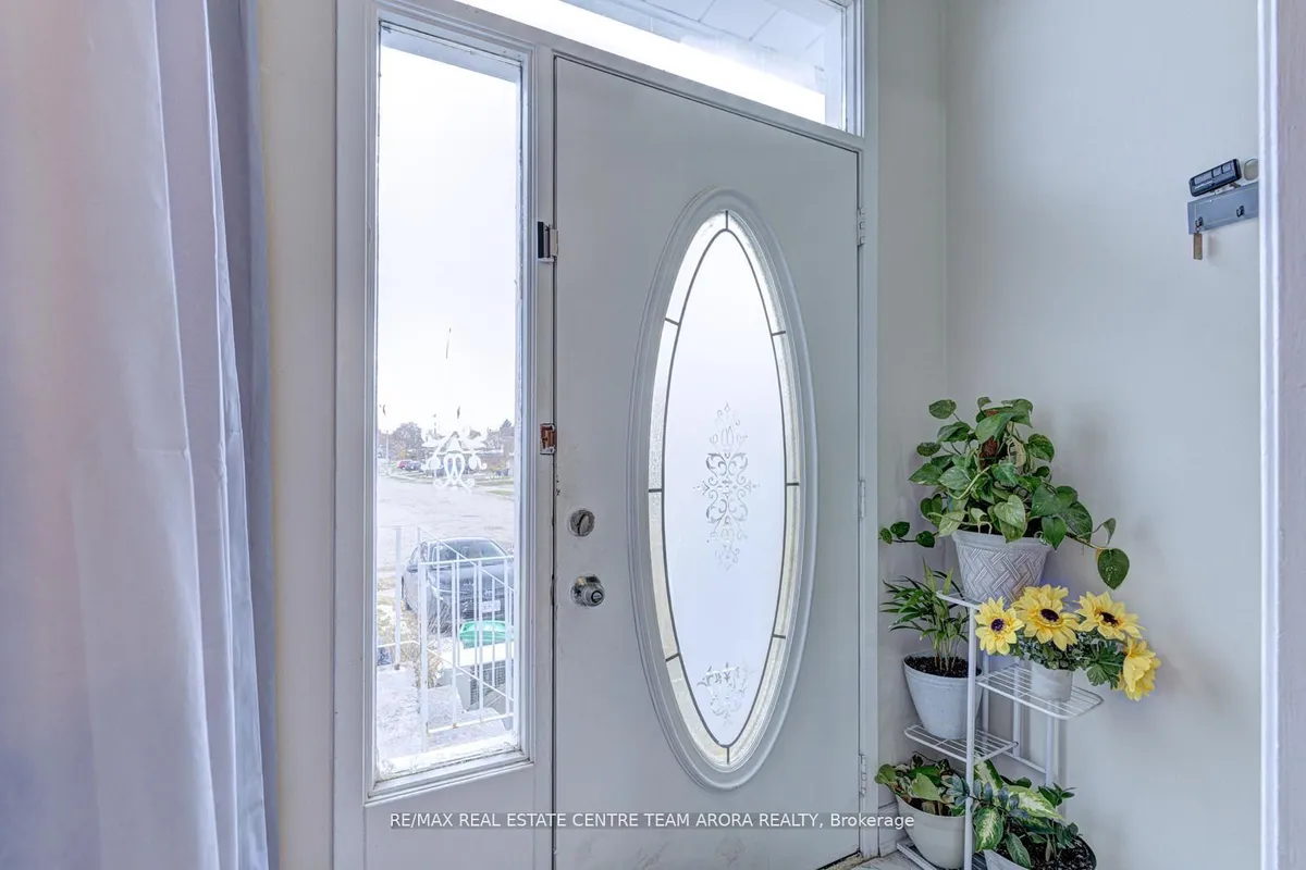 54 Nottawasaga Crescent, ON L6Z 1B9