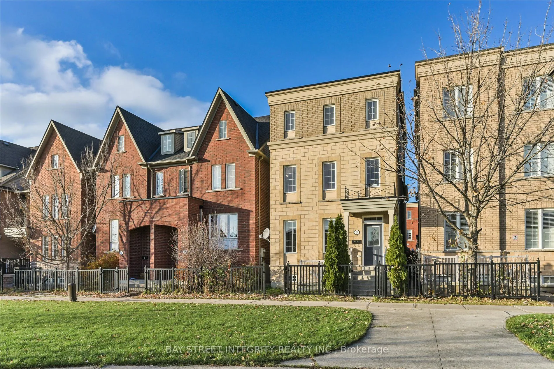 Detached interior view at 3 Elia Lane Toronto