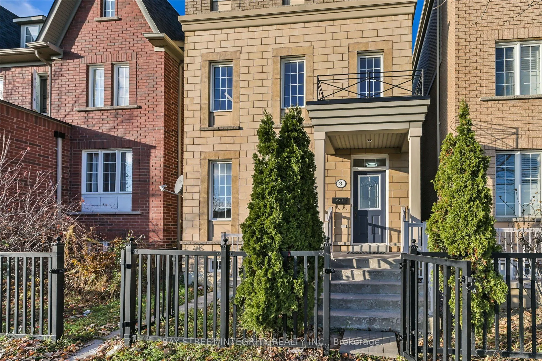 Detached living room at 3 Elia Lane Toronto