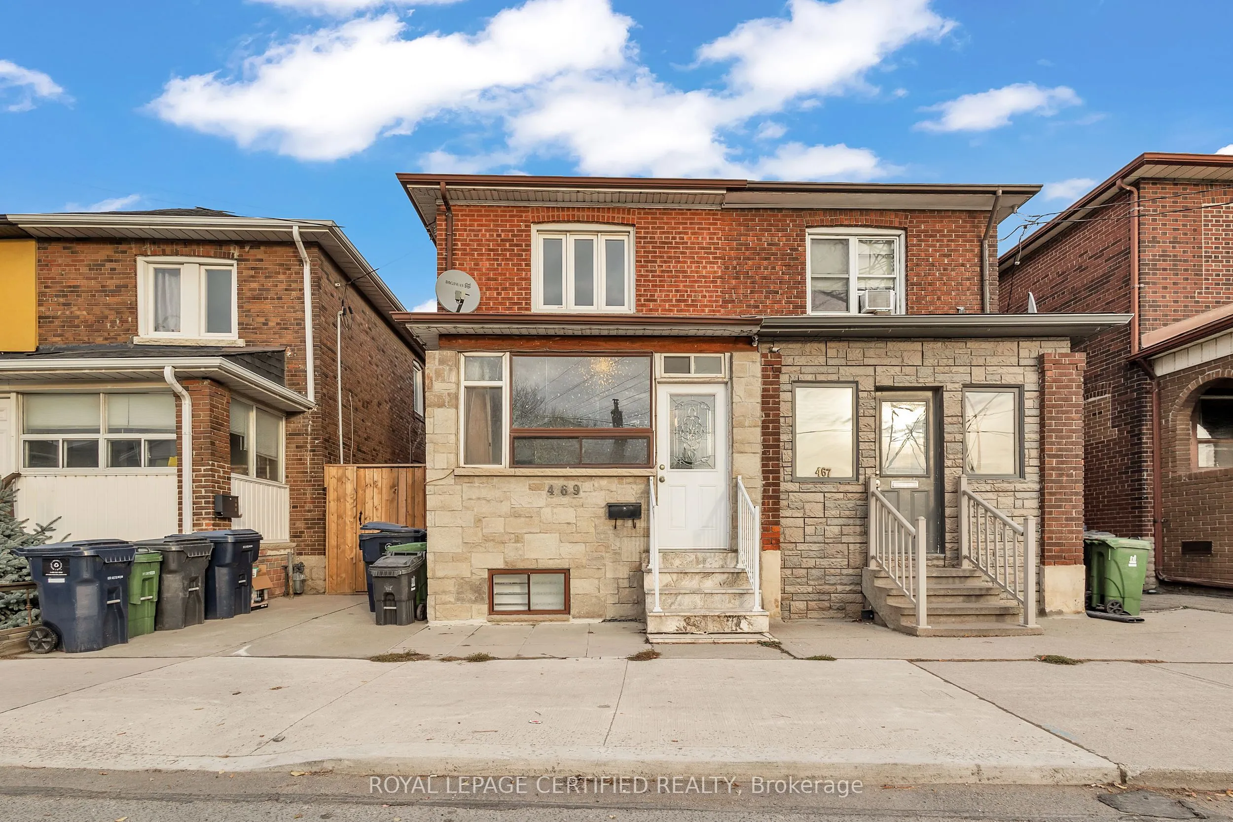 Semi-Detached  living room at 469 Old Weston Road Toronto
