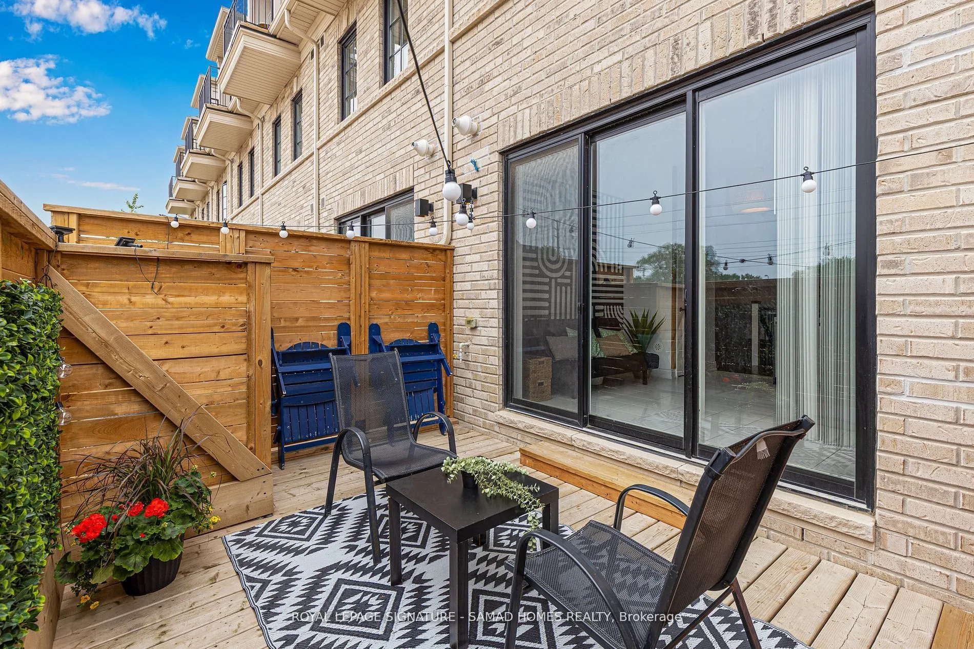 Condo Townhouse living room at 26 Lunar Crescent Mississauga