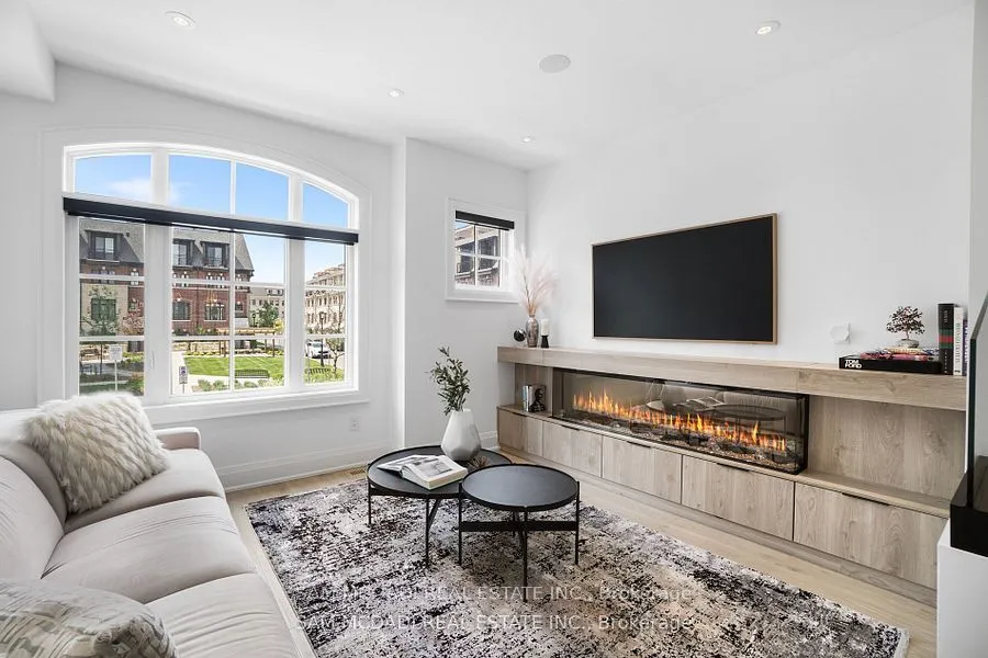 Condo Townhouse 3 bedroom 3 bathroom at 10 Lunar Crescent in Mississauga - MLS# W12581094