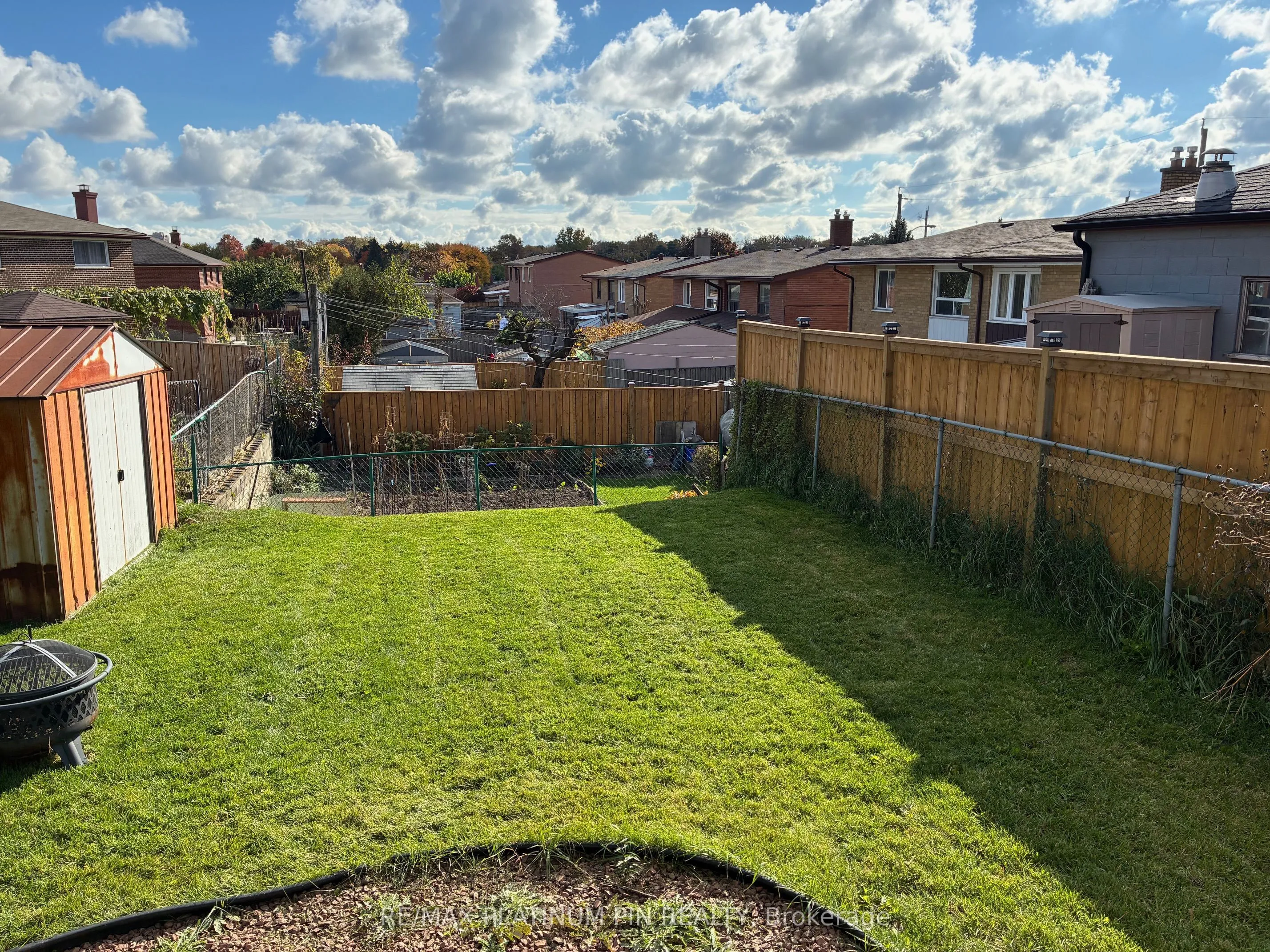 Semi-Detached  living room at 31 Ryewood Drive Toronto