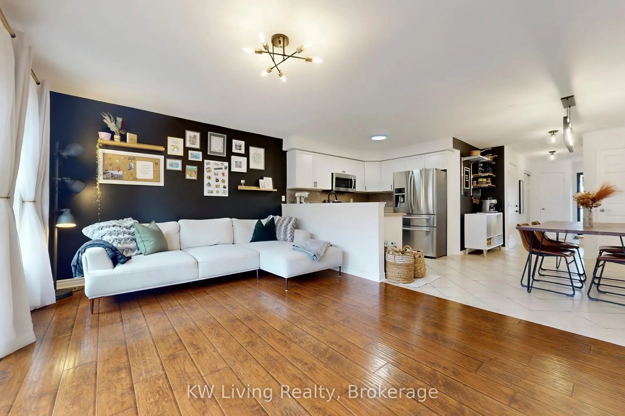 Att/Row/Townhouse living room at 759 Gleeson Road Milton