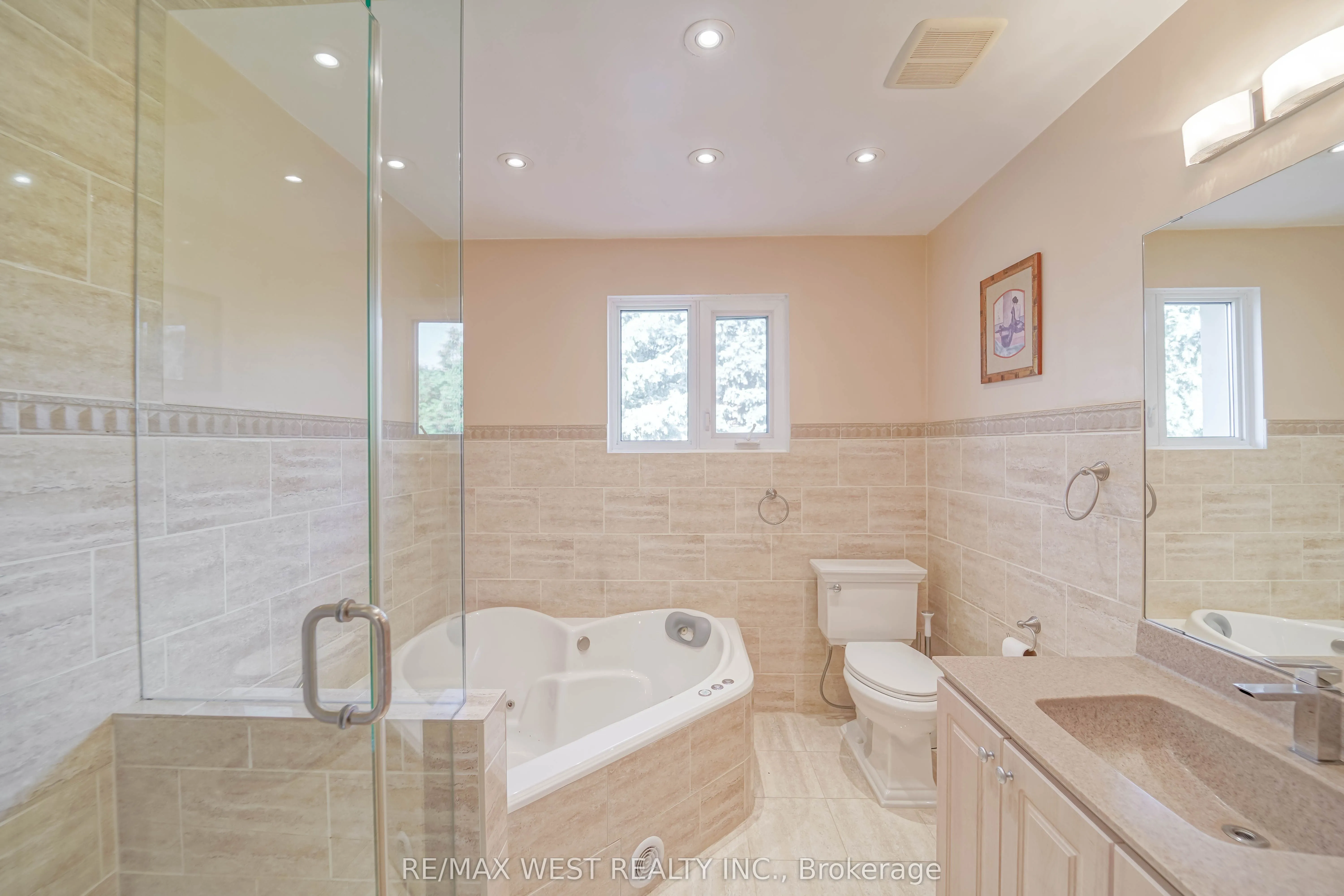 Detached living room at 17 Clay Court Toronto