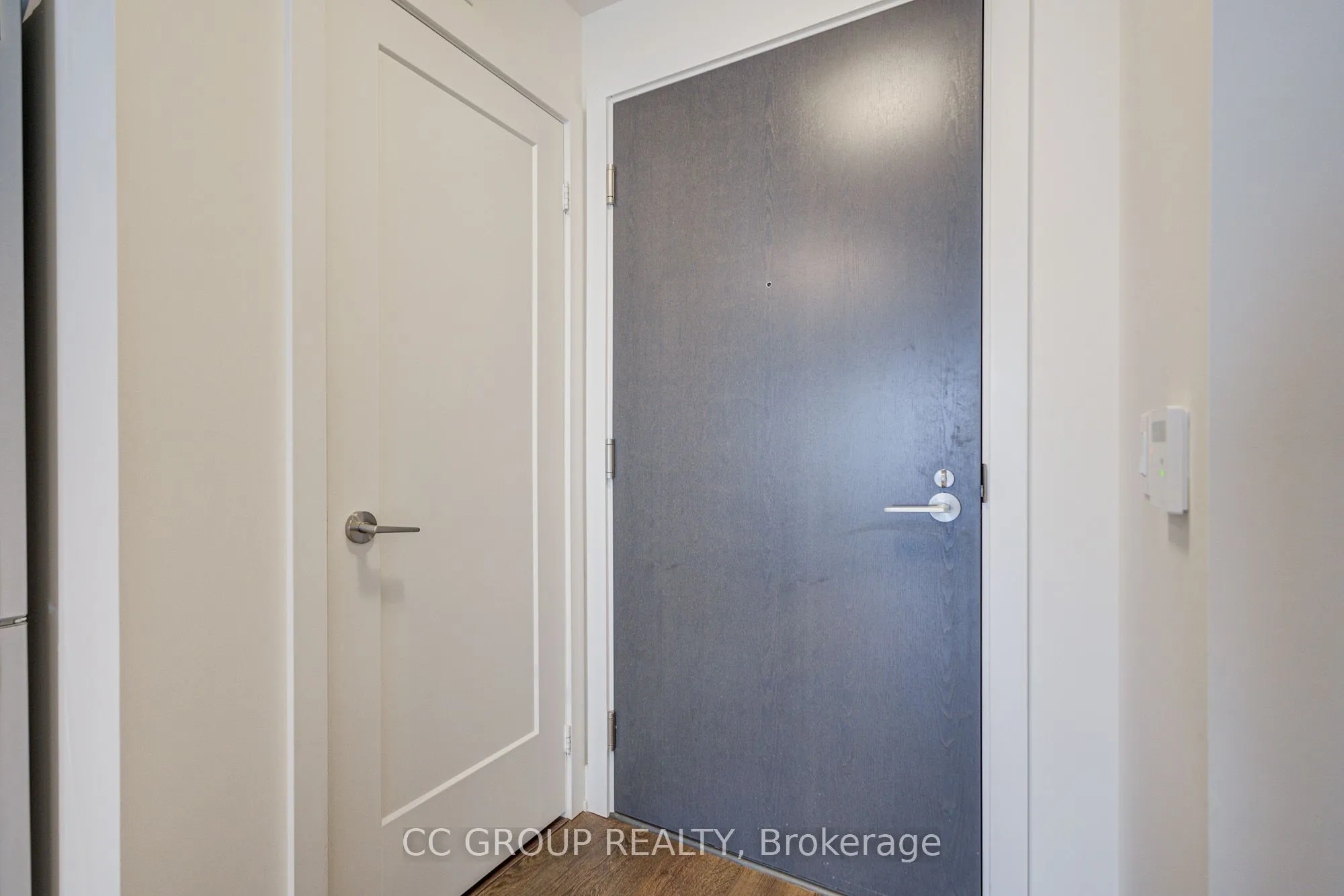 Condo Apartment interior view at 5 Mabelle Avenue Toronto