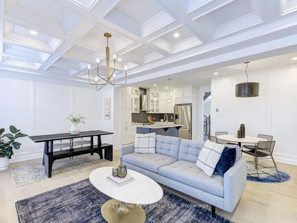 Detached interior view at 517 Kennedy Circle Milton