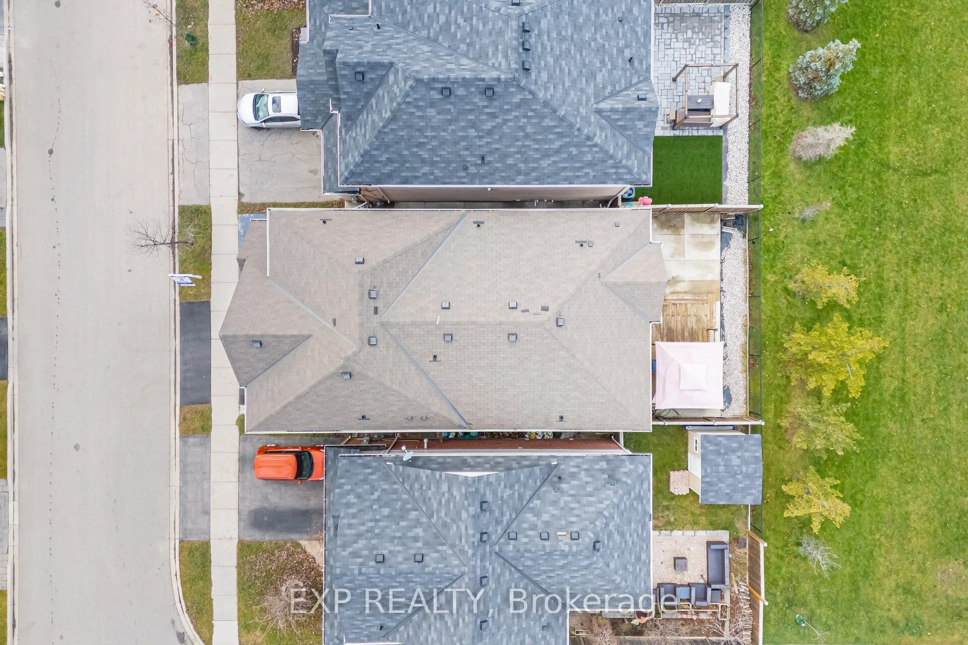 Detached kitchen at 573 Langholm Street Milton