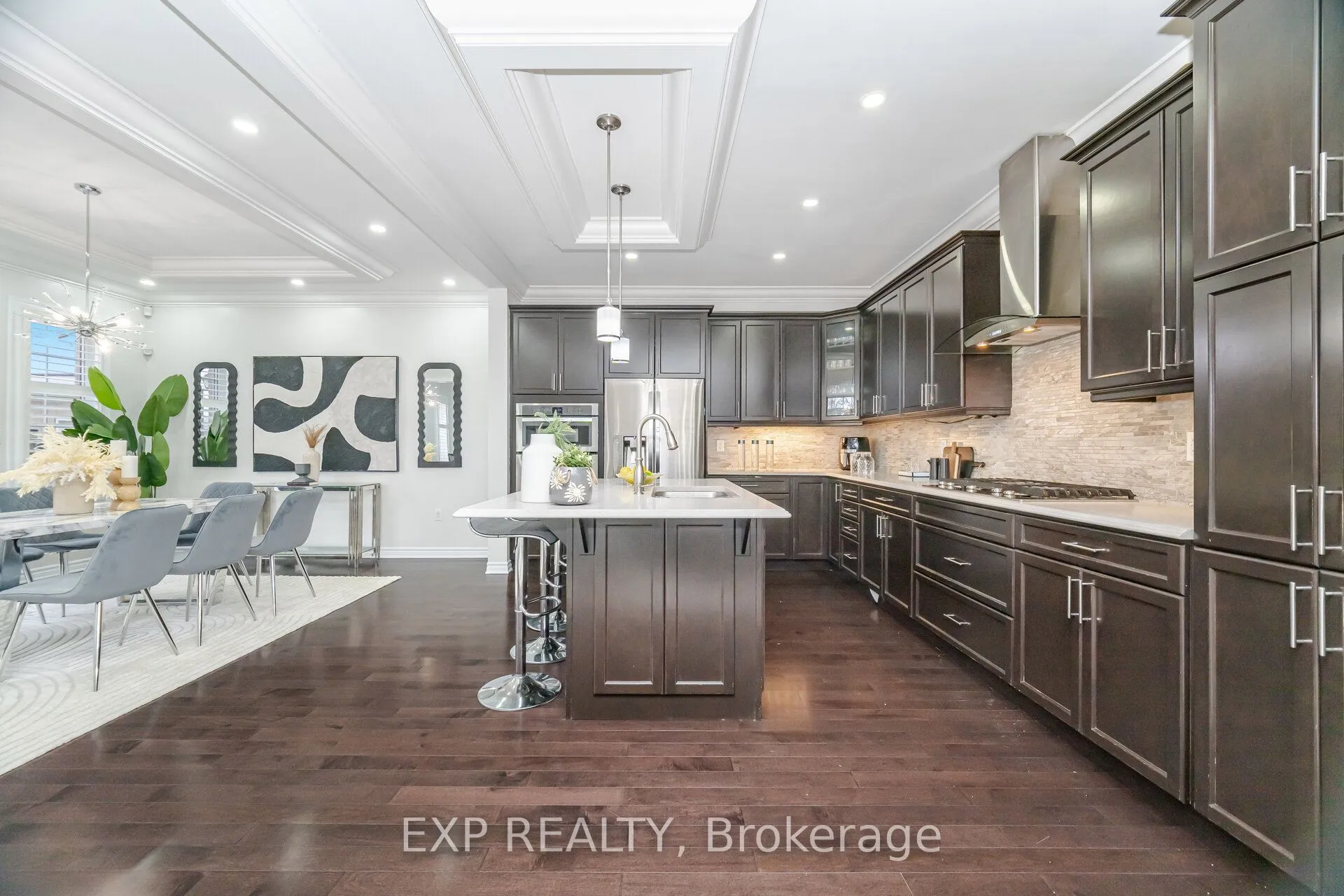 Detached 5 bedroom 5 bathroom at 573 Langholm Street in Milton - MLS# W12585474