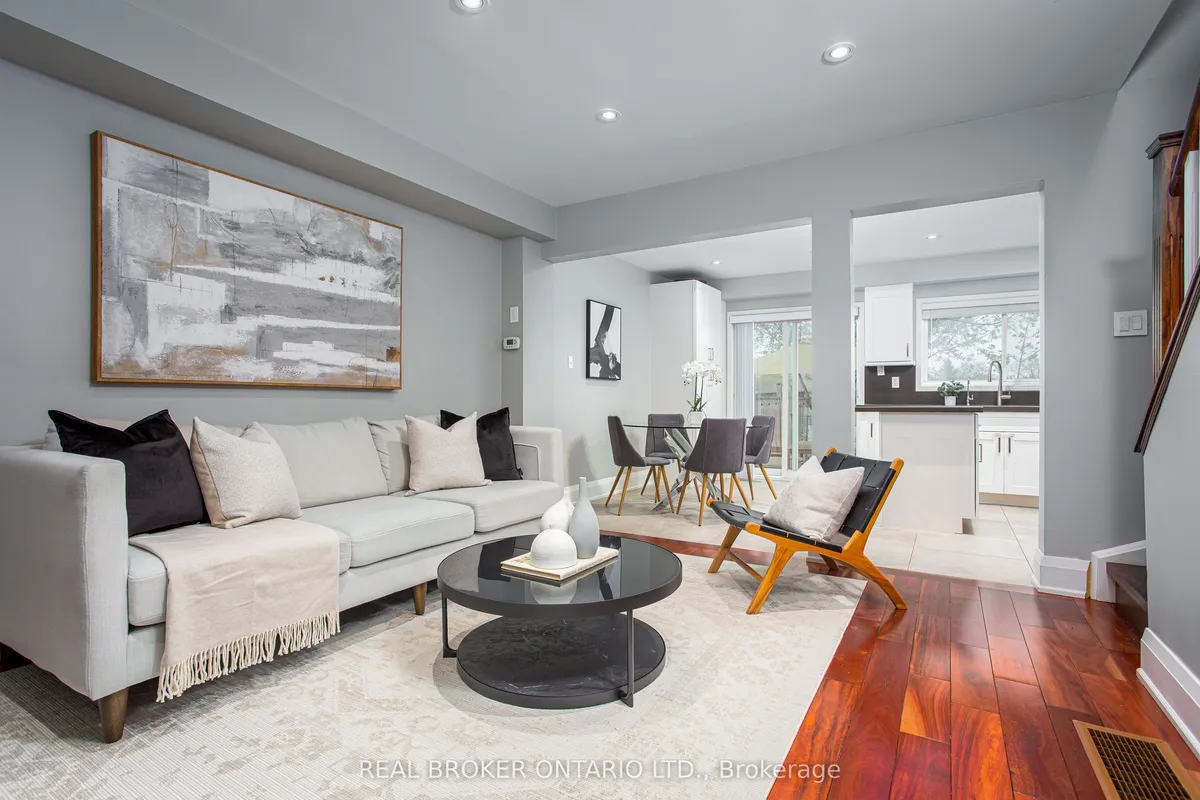 Condo Townhouse 3 bedroom 3 bathroom at 86 Joymar Drive in Mississauga - MLS# W12586028