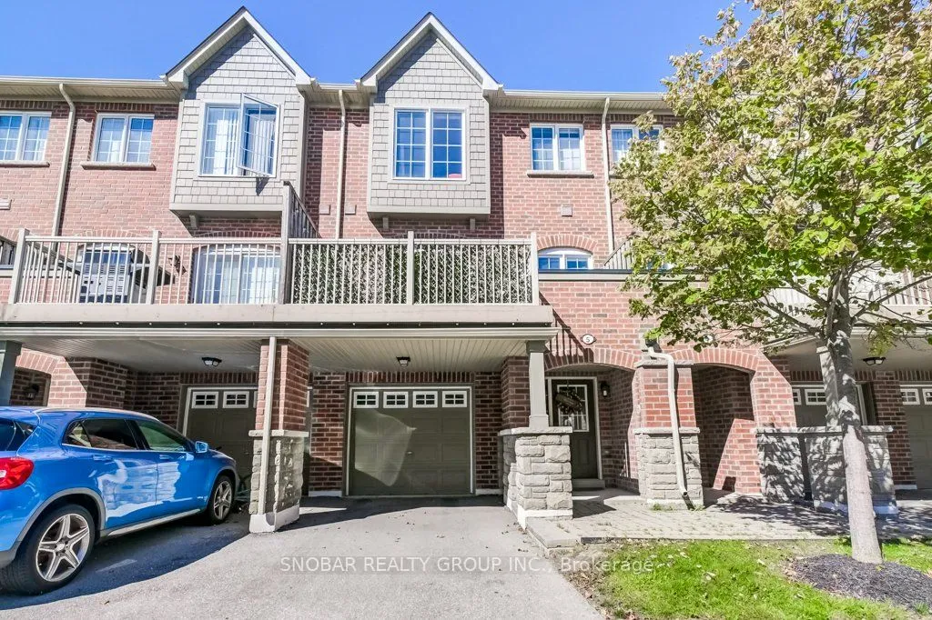 Condo Townhouse 3 bedroom 3 bathroom at 3170 Boxford Crescent in Mississauga - MLS# W12587426