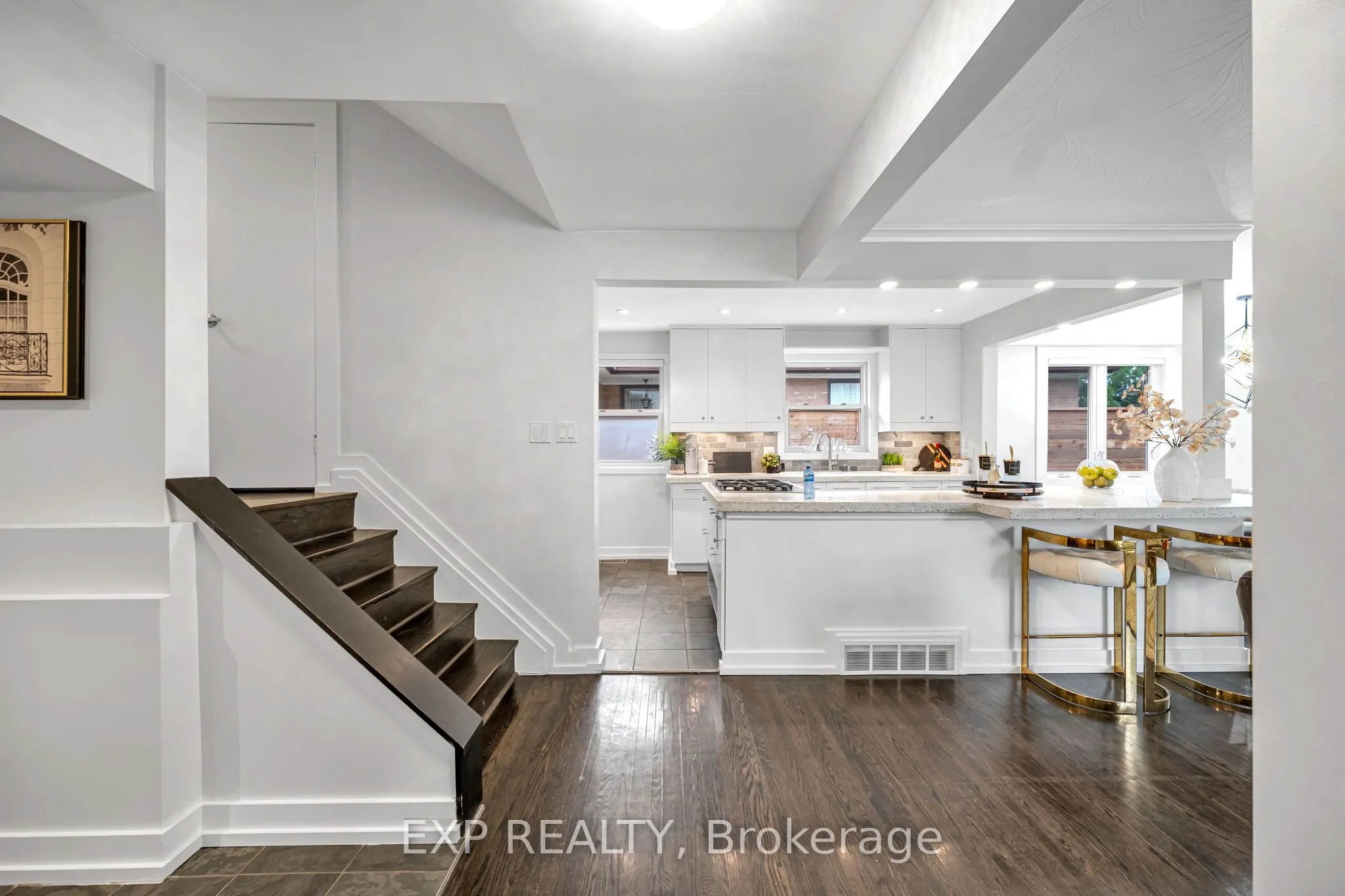 Detached interior view at 29 Newell Court Toronto