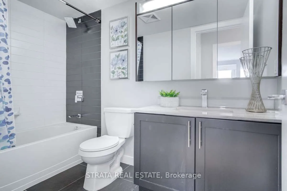 Condo Townhouse living room at 4070 Parkside Village Drive Mississauga