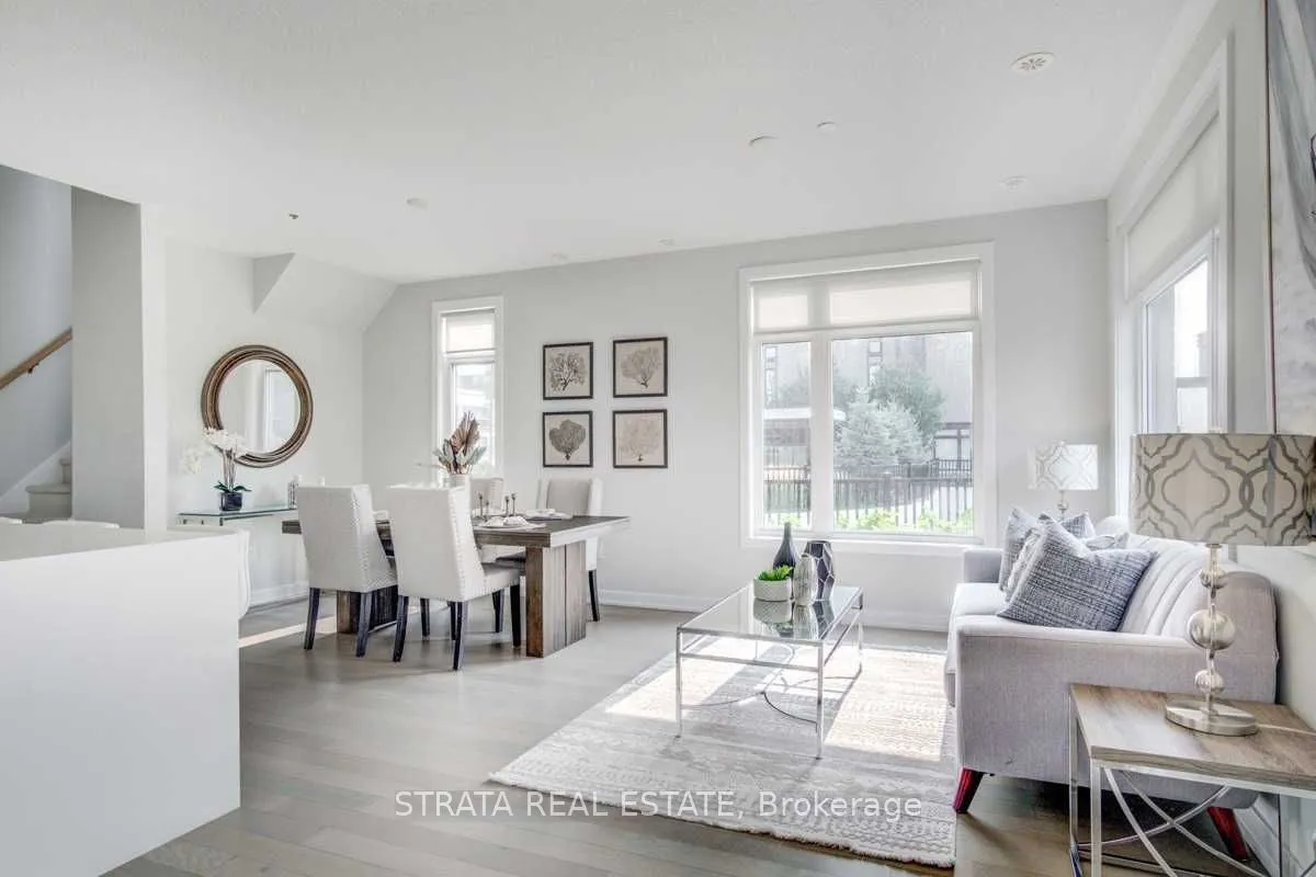 Condo Townhouse 3 bedroom 3 bathroom at 4070 Parkside Village Drive in Mississauga - MLS# W12589012