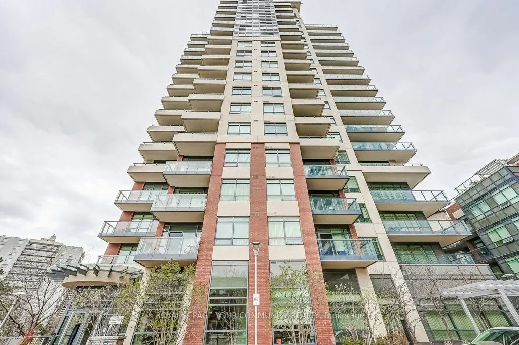 Condo Apartment 3 bedroom 2 bathroom at 25 Fontenay Court in Toronto - MLS# W12589846