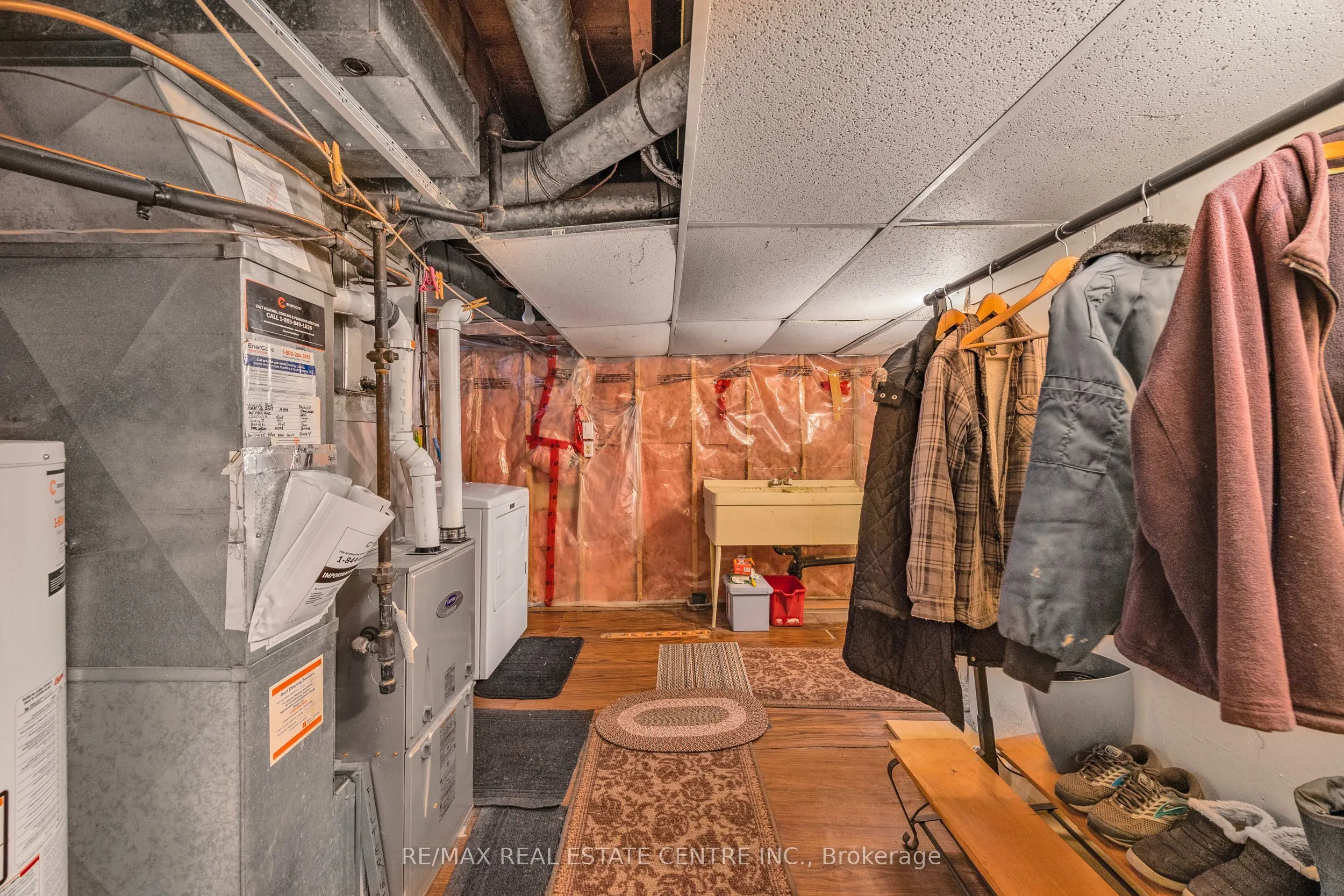 Detached interior view at 15 Cliff Street Toronto