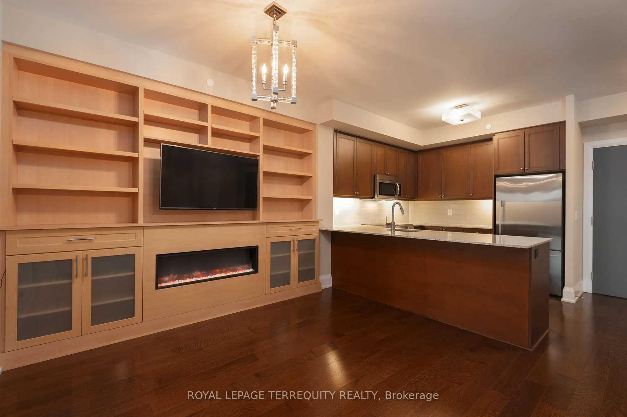 Condo Apartment interior view at 1 Old Mill Drive Toronto