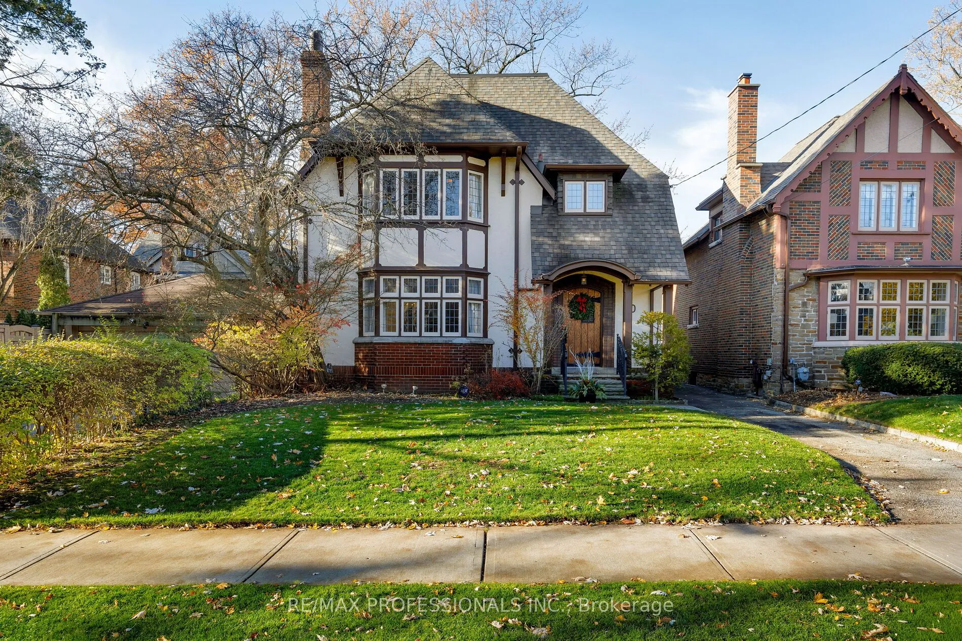 Detached interior view at 50 Wendover Road Toronto