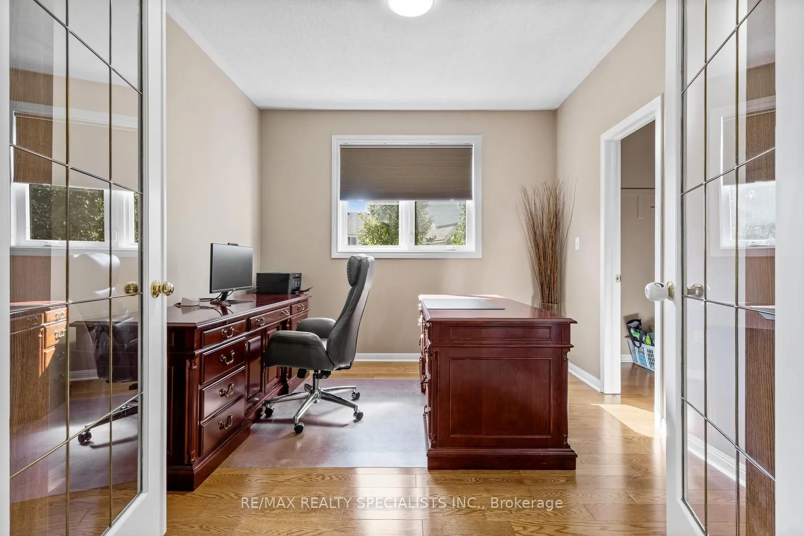 Detached interior view at 700 Auger Terrace Milton