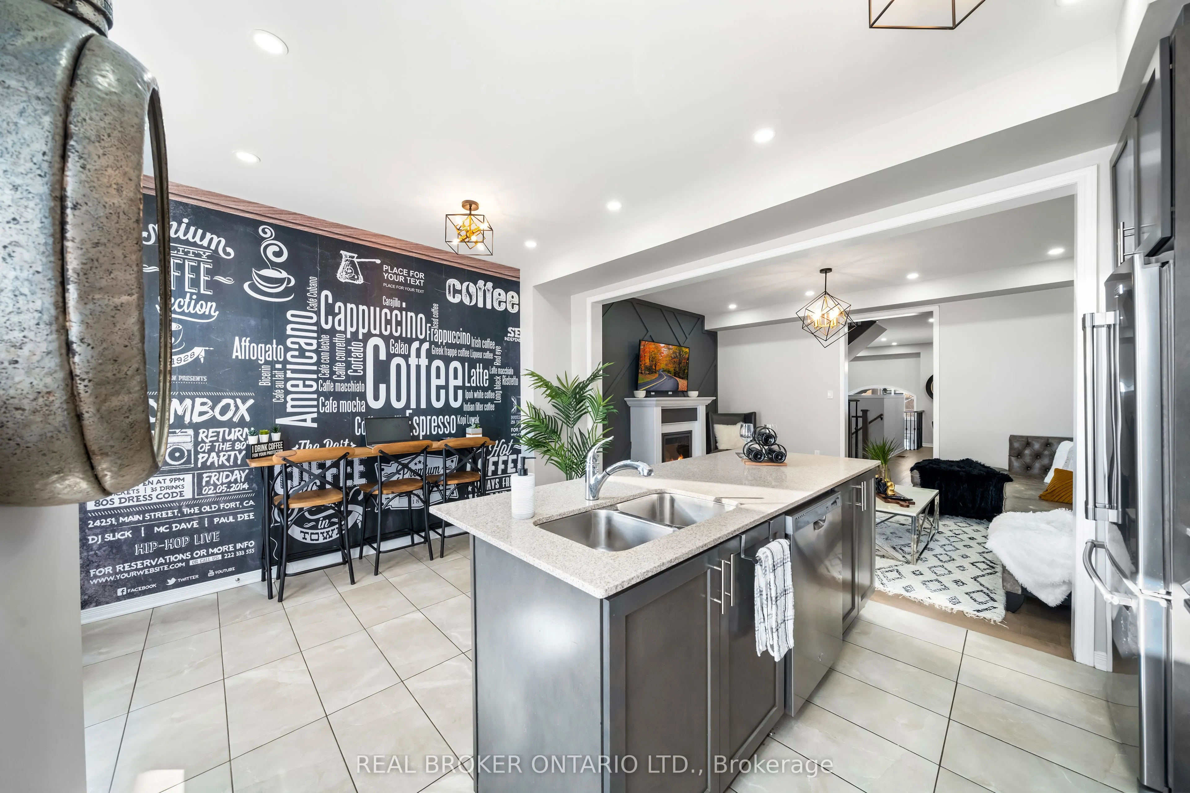 Att/Row/Townhouse interior view at 114 Preston Meadow Avenue Mississauga