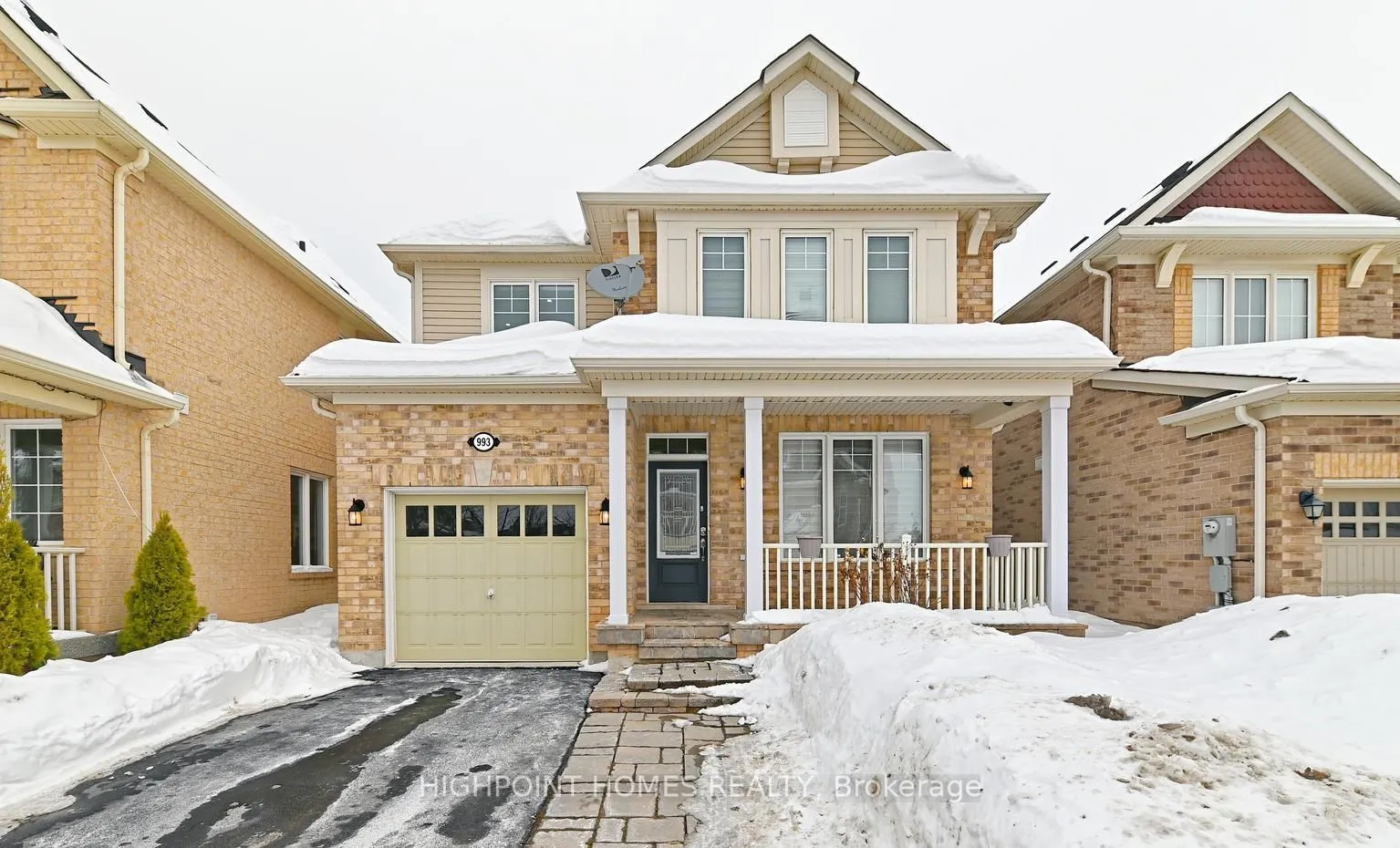 Detached 4 bedroom 4 bathroom at 993 Whewell Trail N/A in Milton - MLS# W12592406