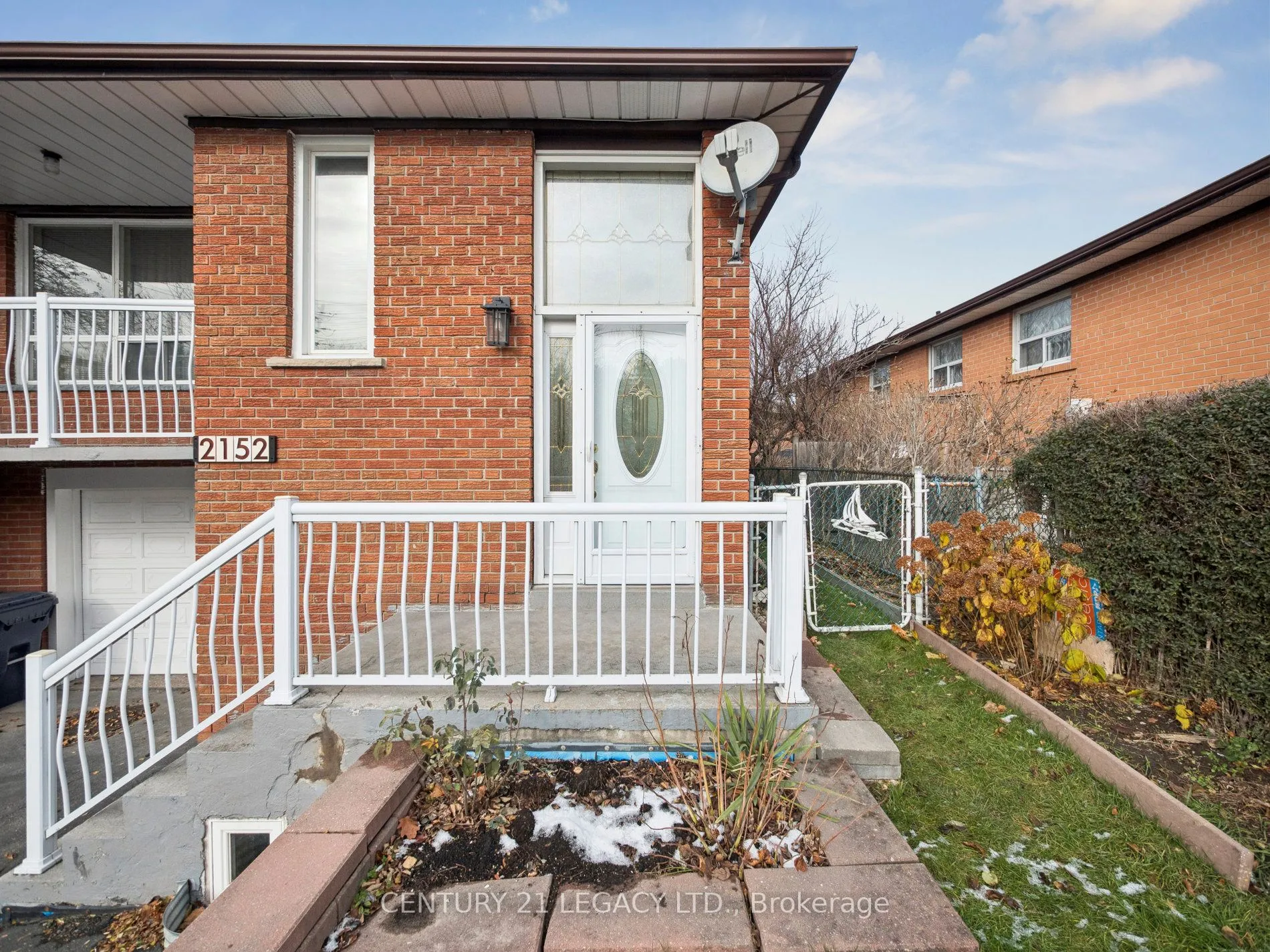 Semi-Detached  interior view at 2152 Sheppard Avenue Toronto