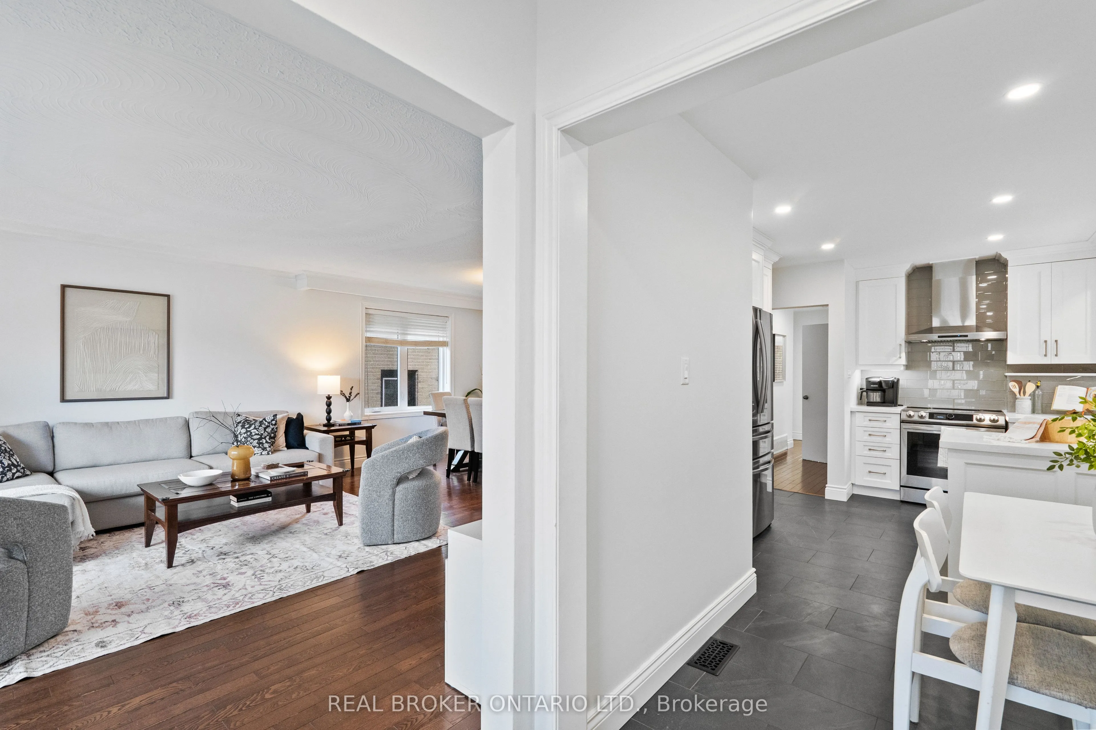 Detached 4 bedroom 2 bathroom at 21 Decarie Circle in Toronto - MLS# W12593562