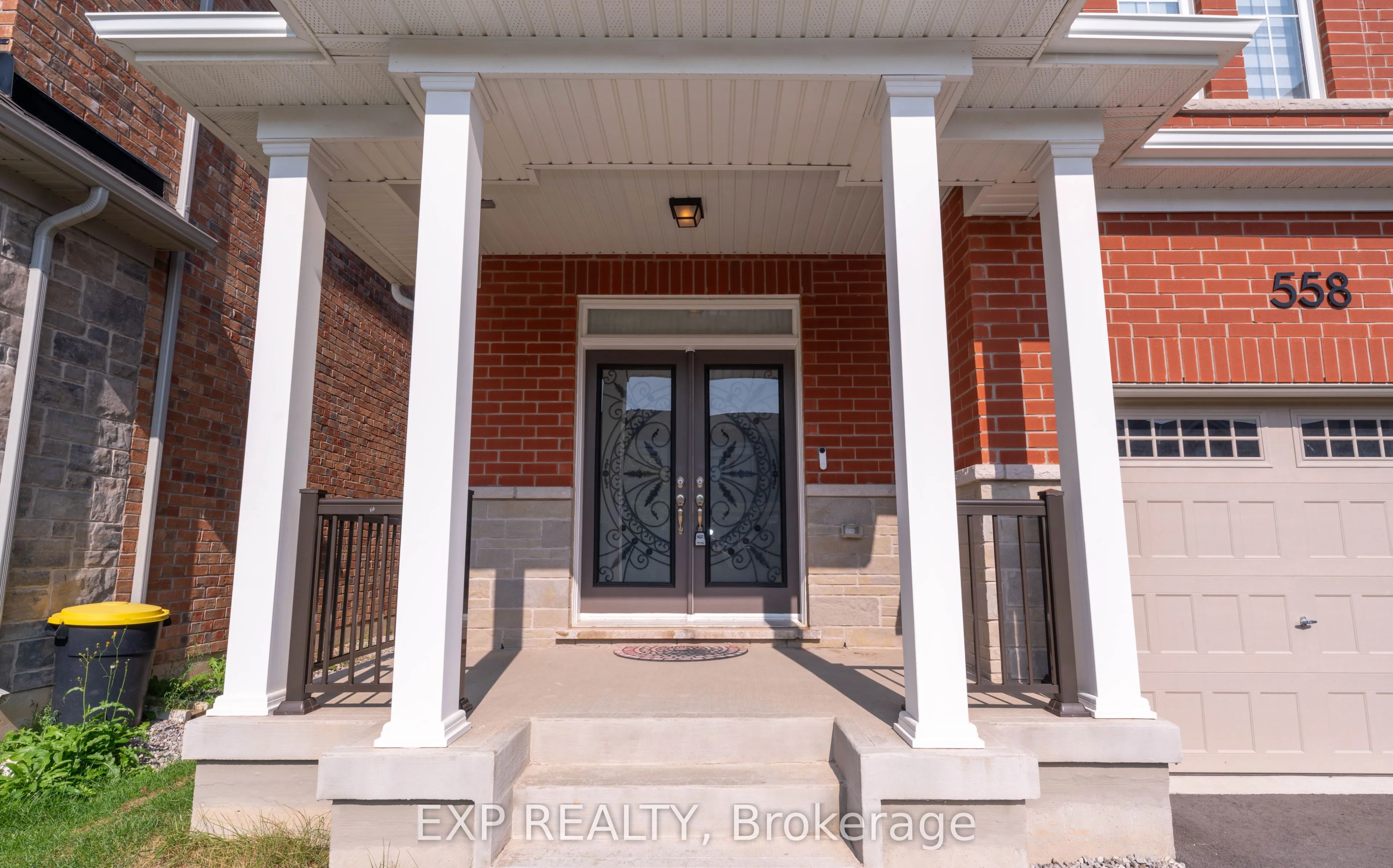 Detached interior view at 558 Kennedy Circle Milton