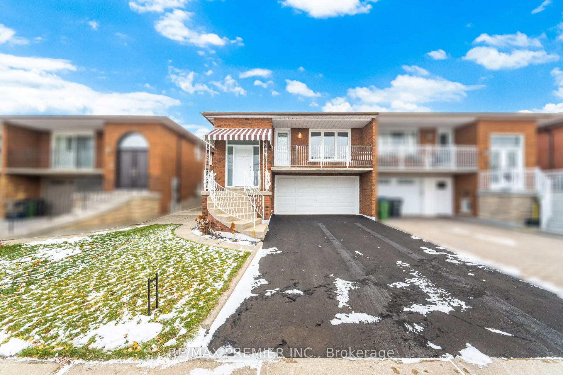 Semi-Detached  interior view at 33 Arthur Griffith Drive Toronto