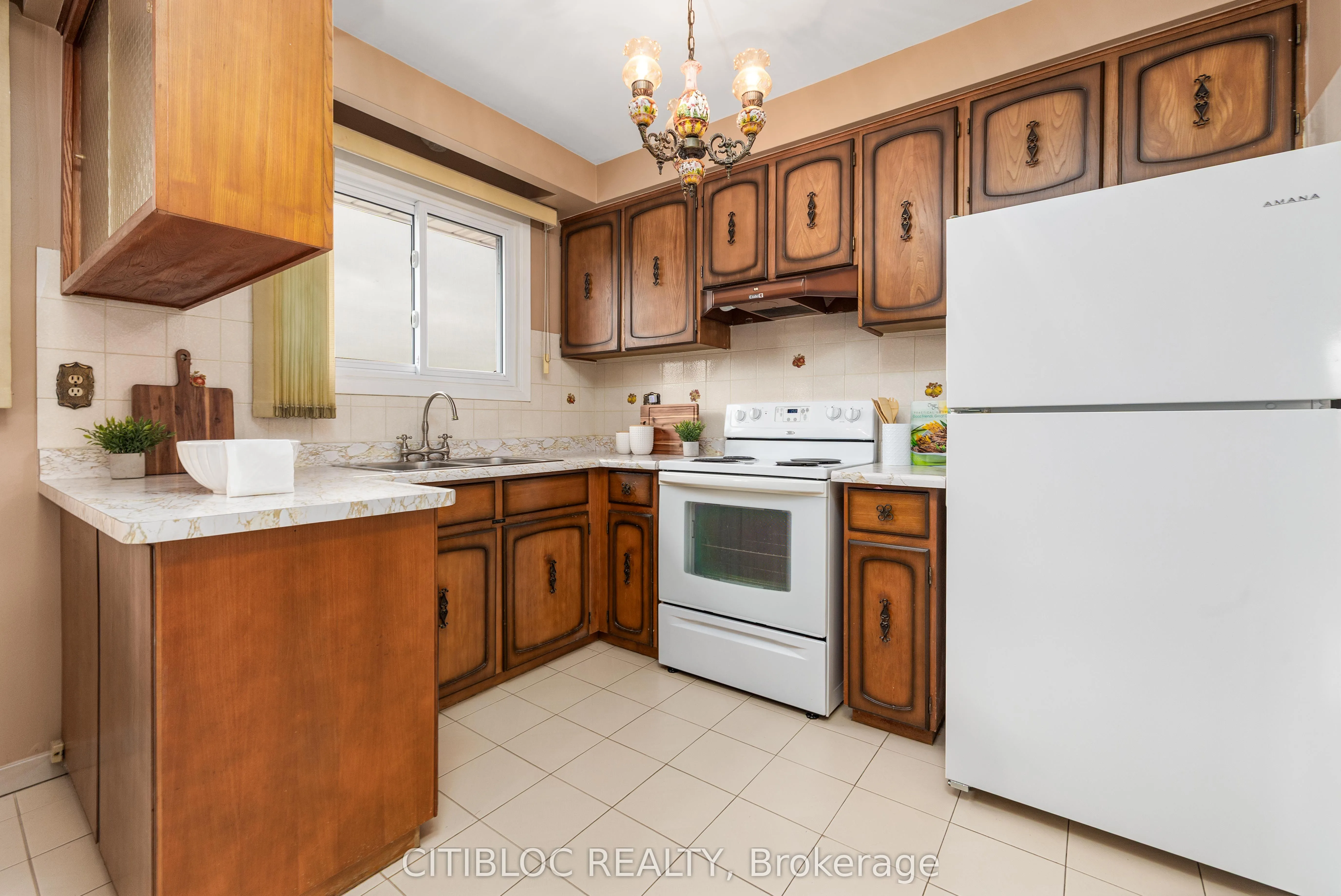 Semi-Detached  kitchen at 62 Paradelle Crescent Toronto