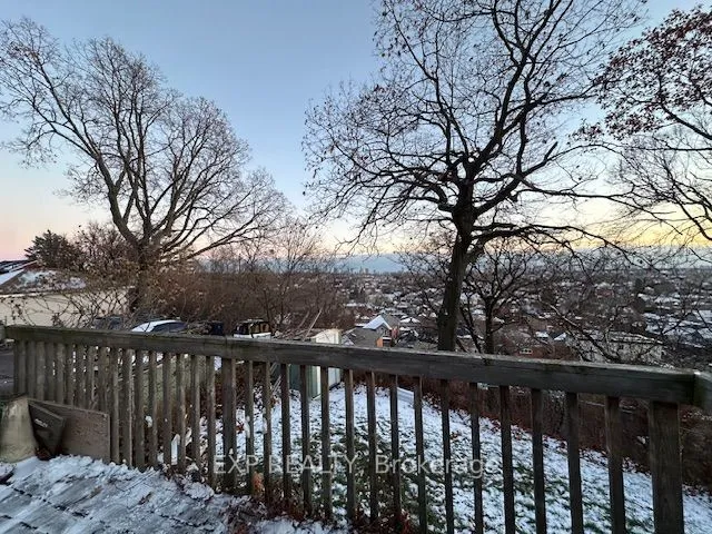 Detached living room at 27 Venn Crescent Toronto