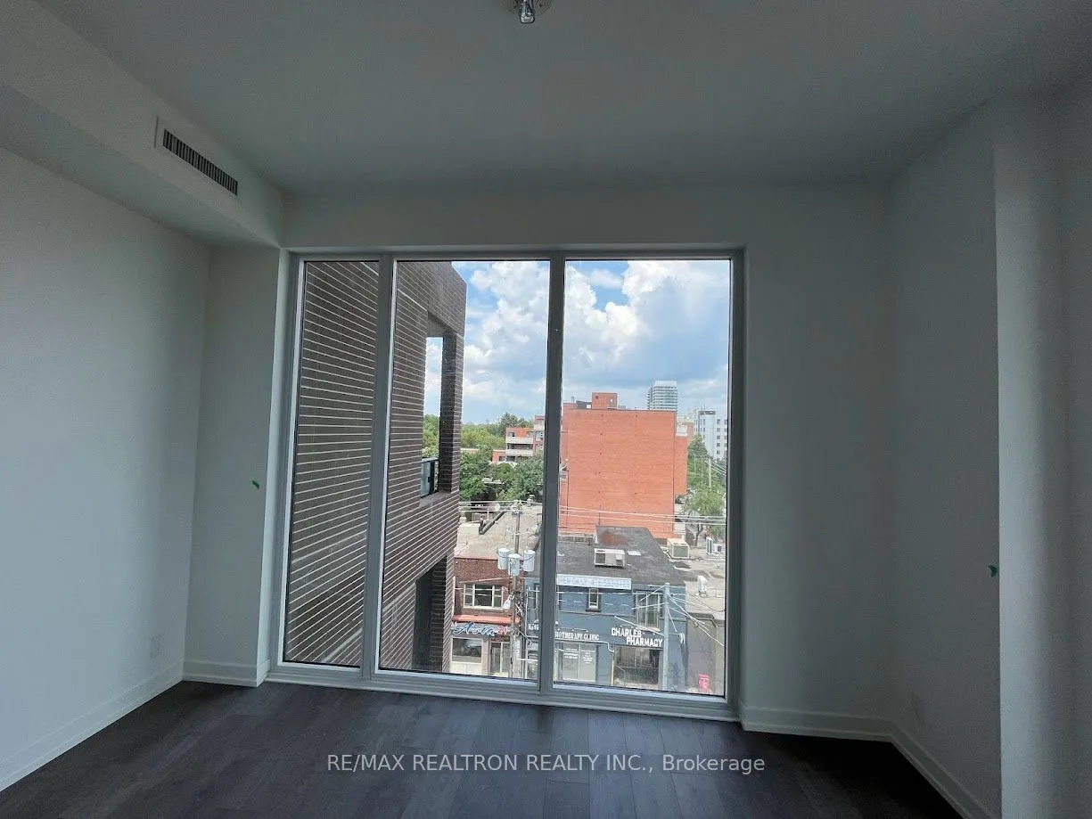 Condo Apartment interior view at 270 Dufferin Street Toronto
