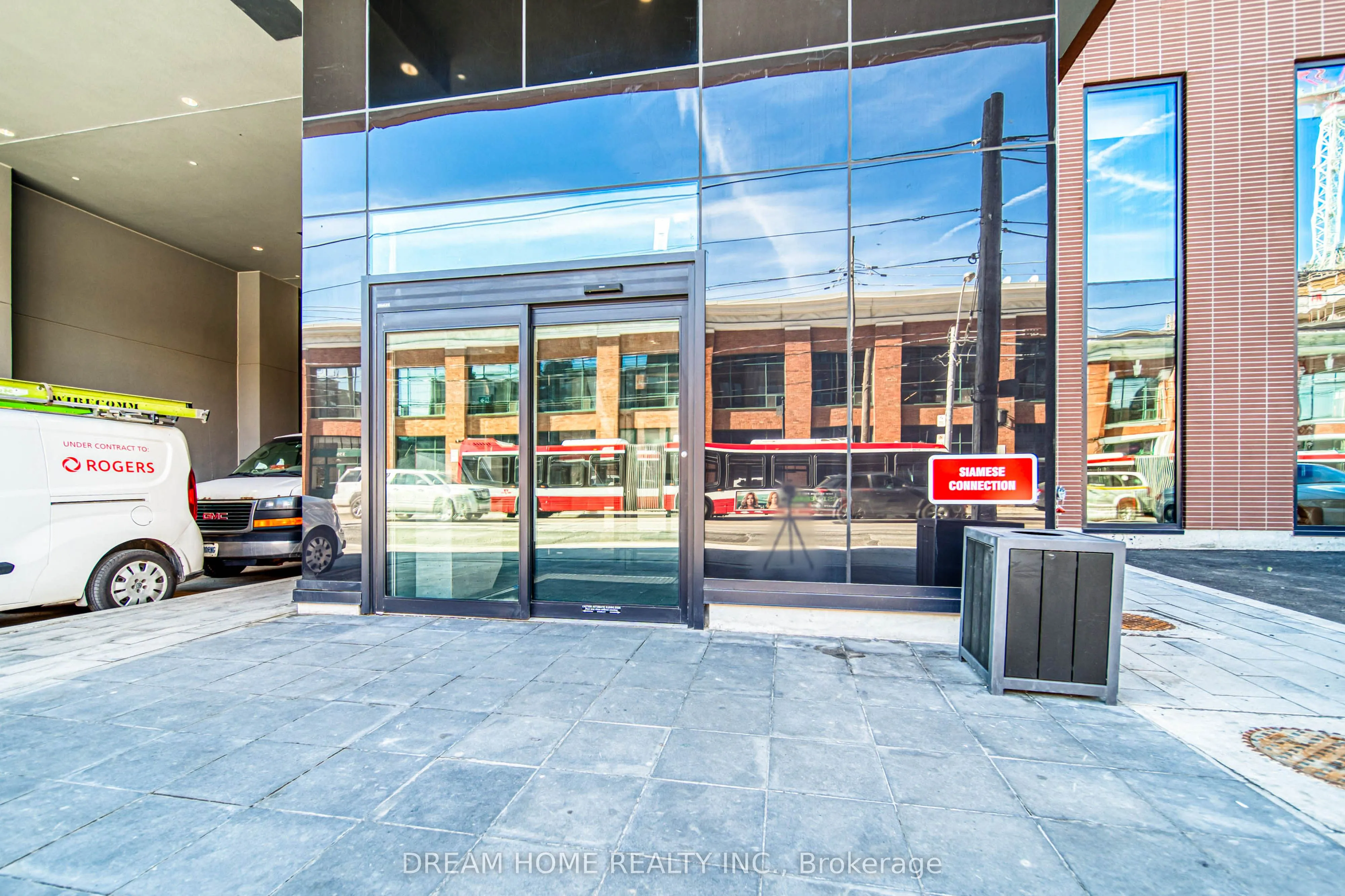 Condo Apartment interior view at 270 Dufferin Street Toronto