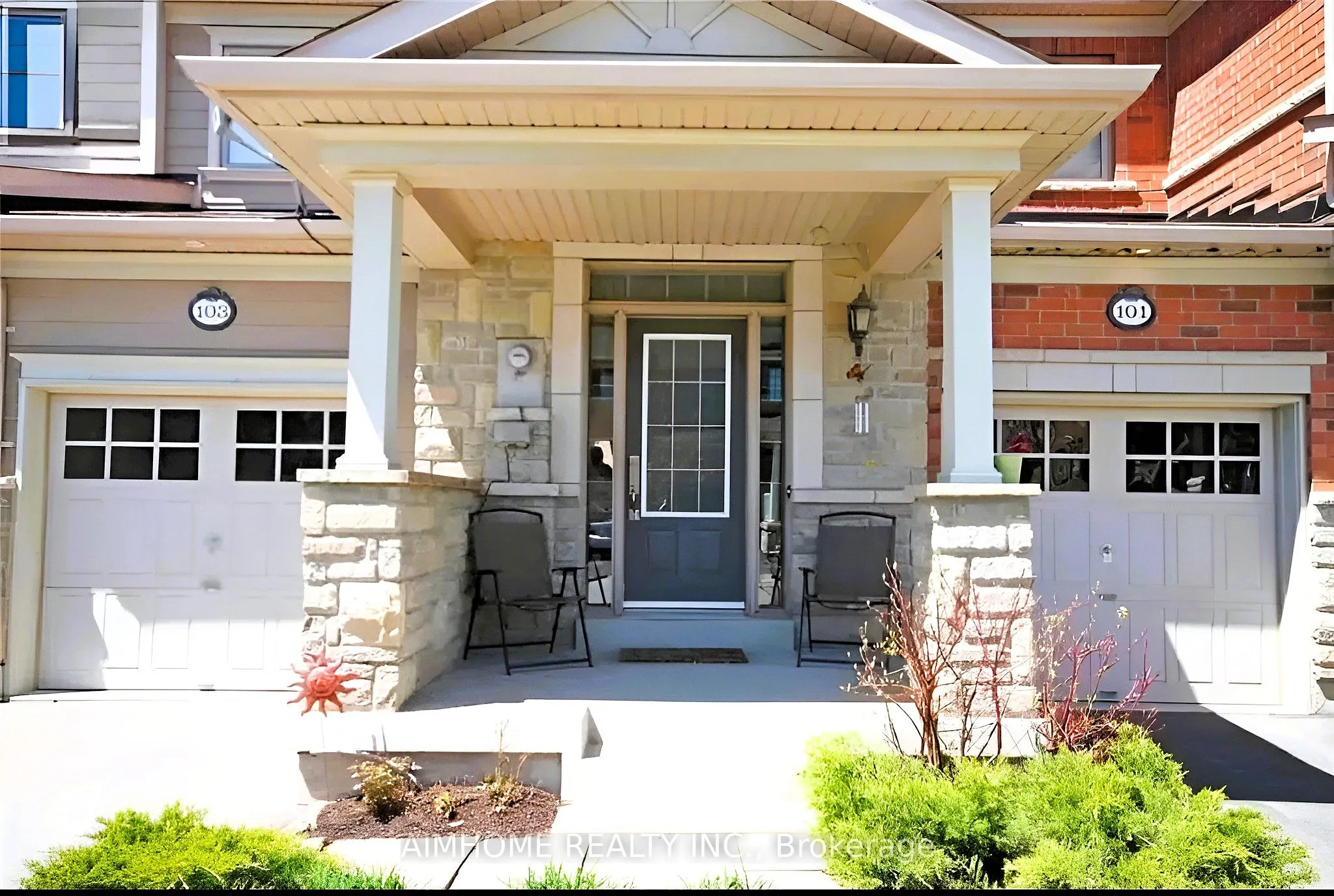 Att/Row/Townhouse interior view at 103 Donovan Heights Milton