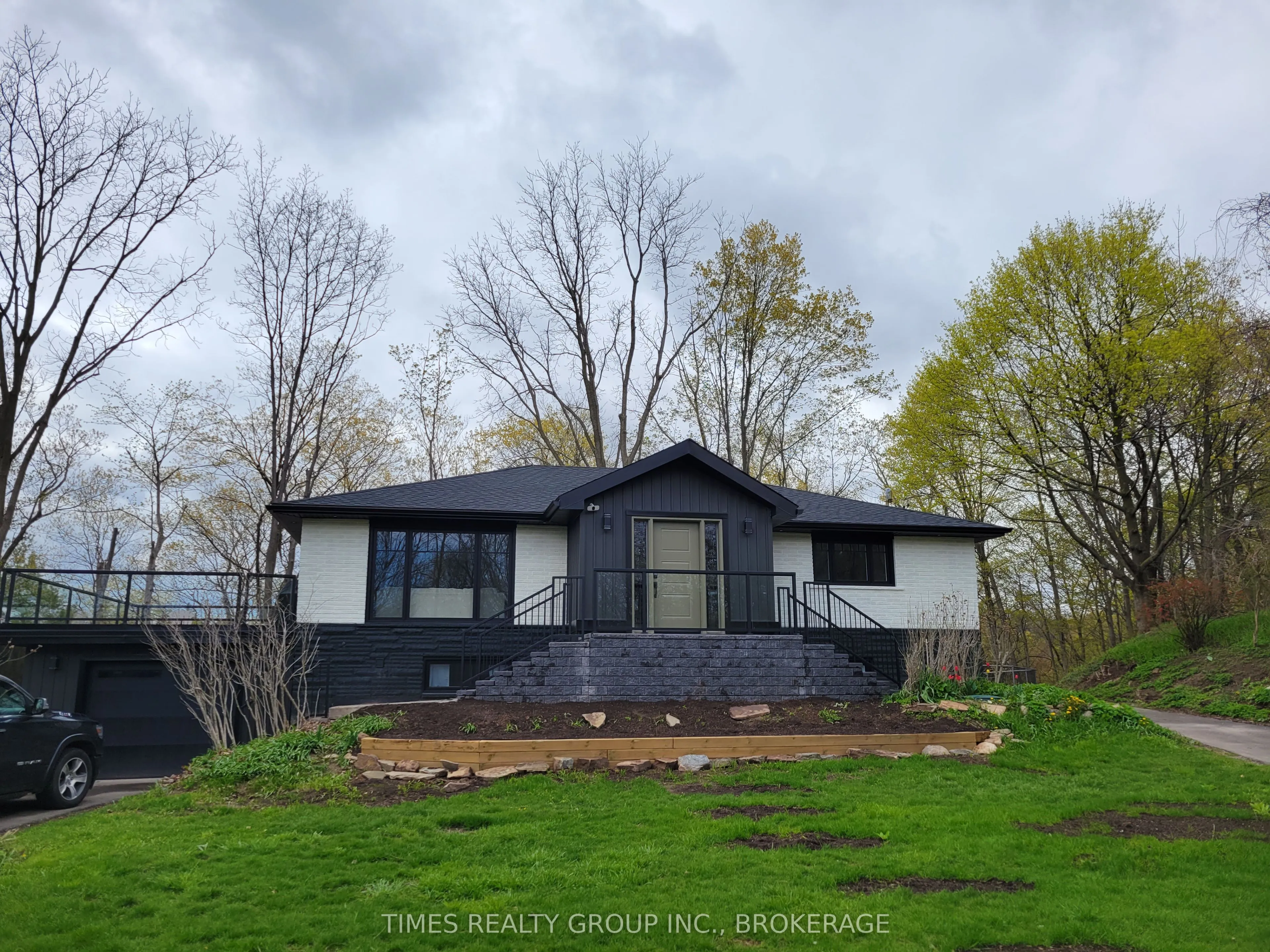 77 Horning Road, Burlington, ON L7P 0T2