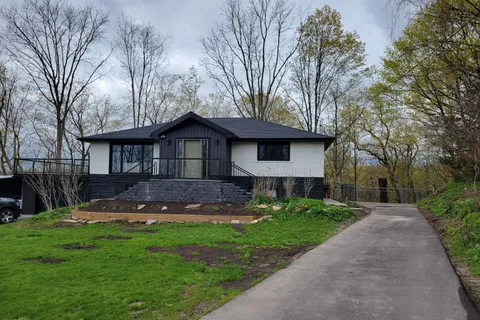 77 Horning Road, Burlington, ON L7P 0T2