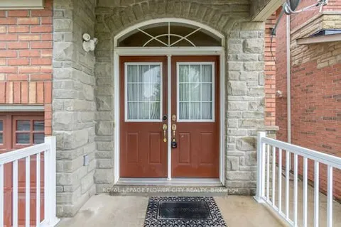 51 Polonia Avenue, Brampton, ON L6Y 0K7
