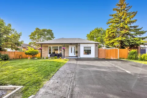 4 Aberdeen Crescent, Brampton, ON L6T 2P9