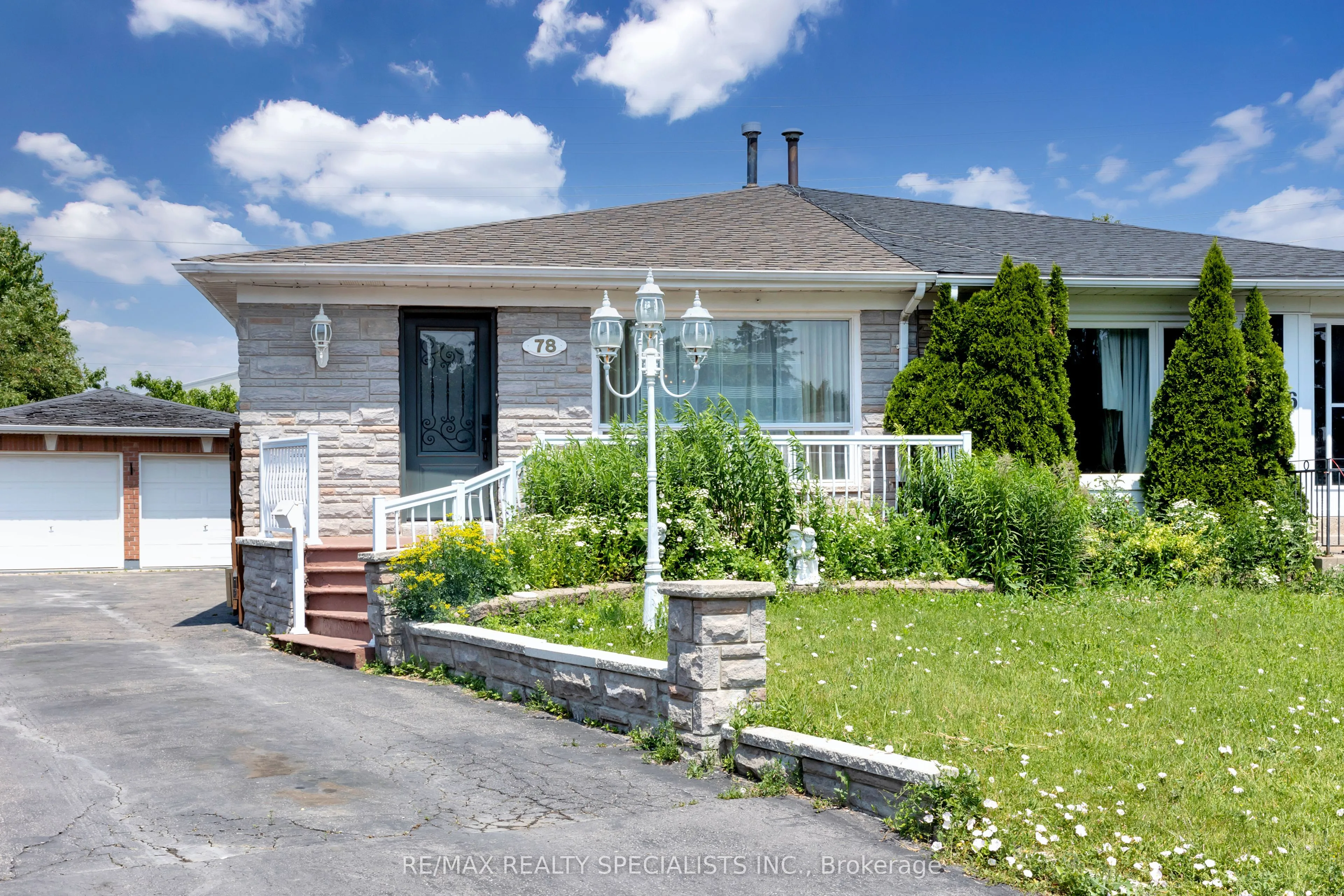 78 Northwood Drive, Brampton, ON L6X 2L2