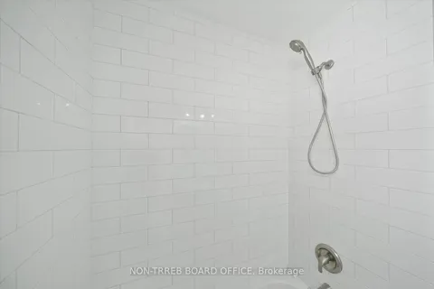 55 THIRTY EIGHTH Street, Toronto, ON M8W 3M2